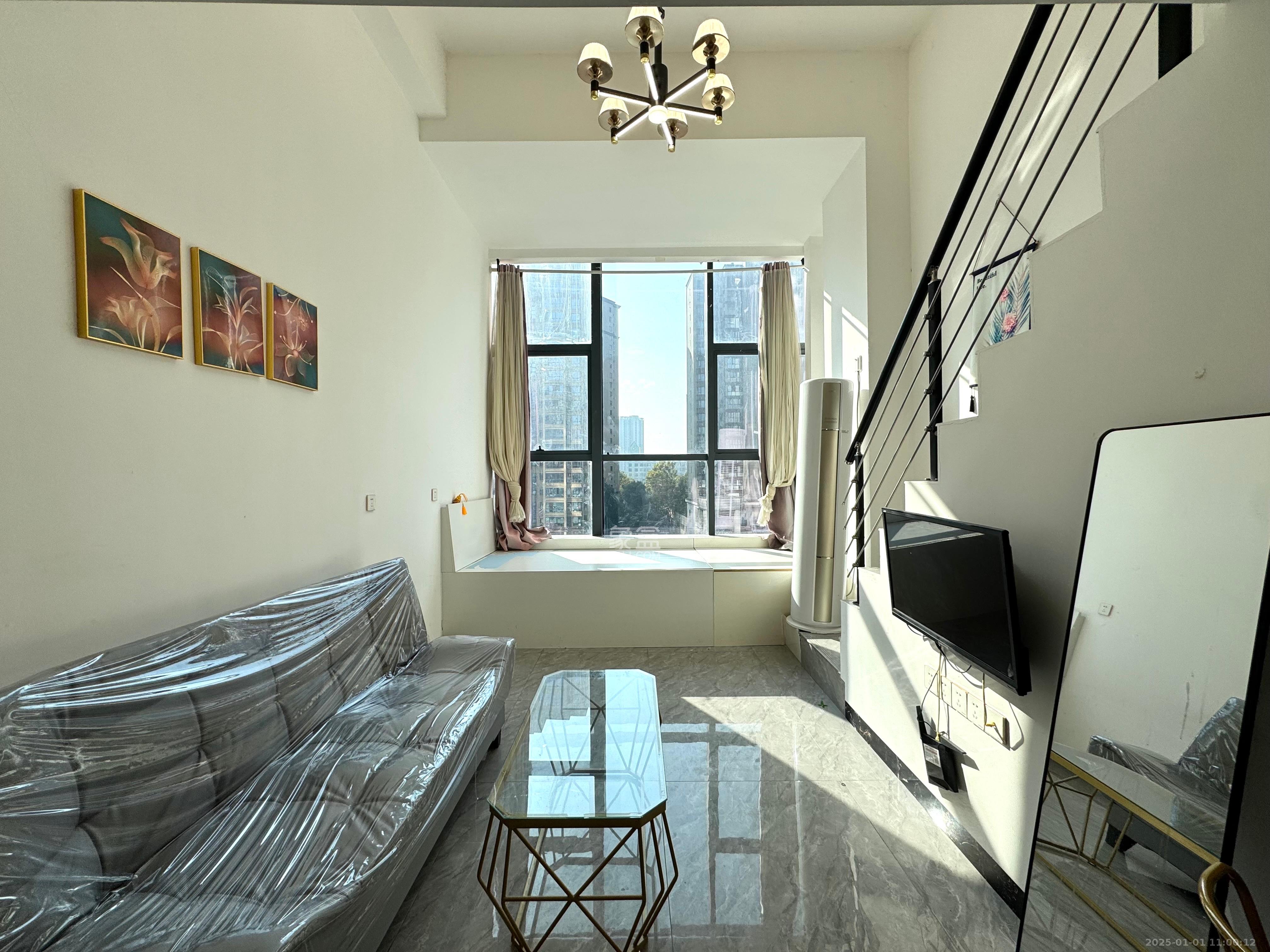 裕天国际商汇中心 1室0厅0卫 2000.0元/月 裕天国际商汇中心 1室0厅0卫 2000.0元/月室内图