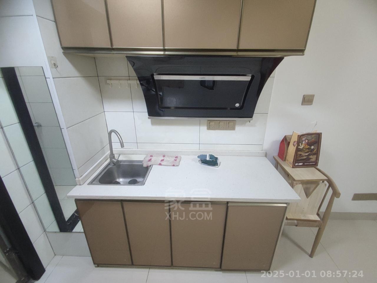 文艺复兴(未来城)  1室1厅1卫    1000.0元/月 文艺复兴(未来城)  1室1厅1卫    1000.0元/月室内图