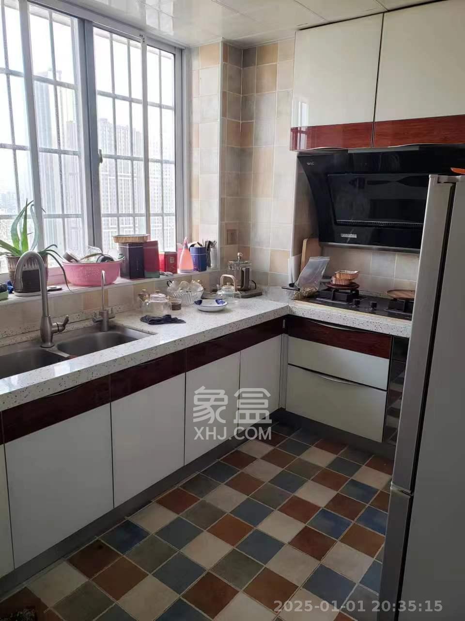 锦湘国际星城二期(锦雅苑) 3室2厅1卫 2800.0元/月 锦湘国际星城二期(锦雅苑) 3室2厅1卫 2800.0元/月室内图