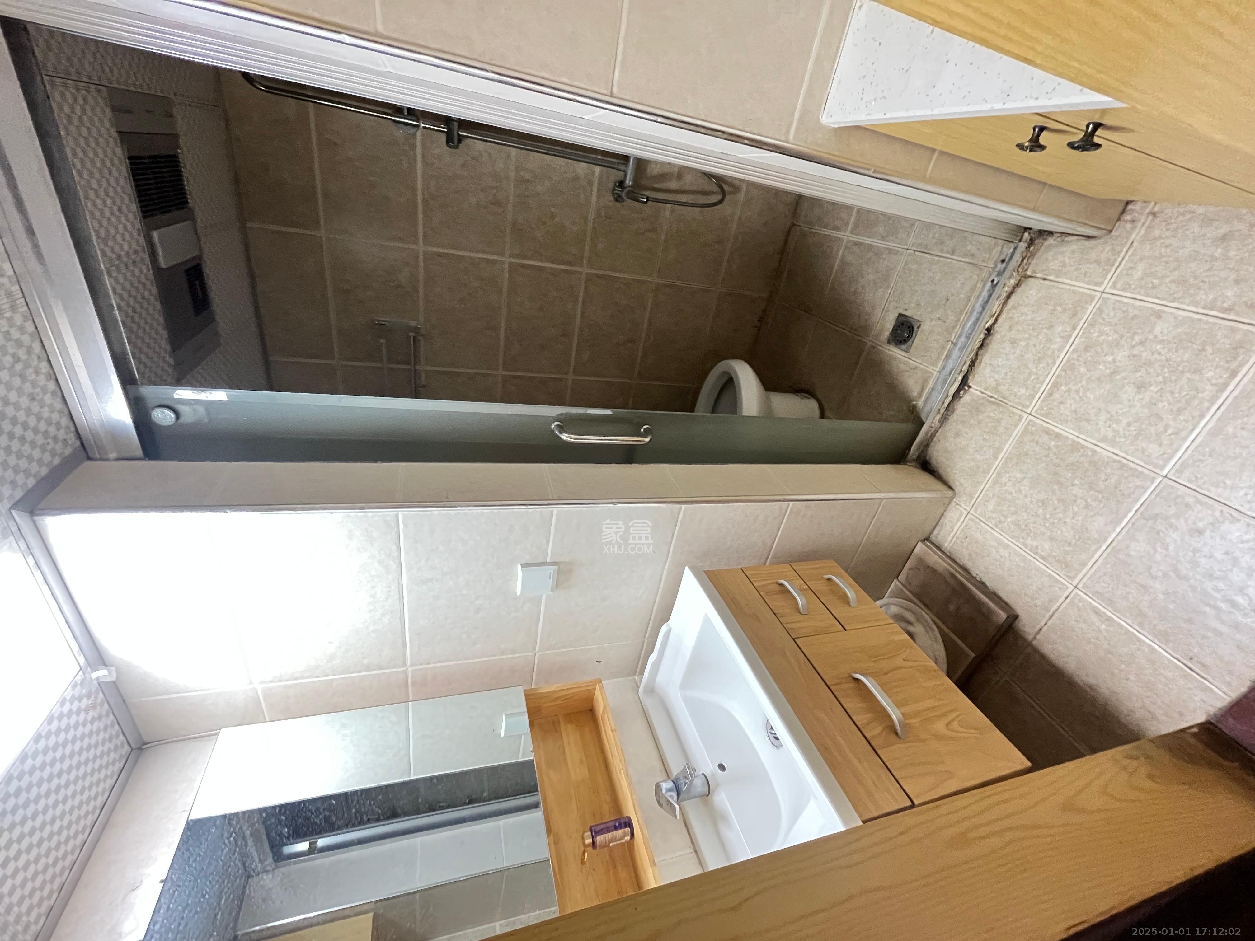 先锋东外滩  1室1厅1卫   1600.00元/月室内图
