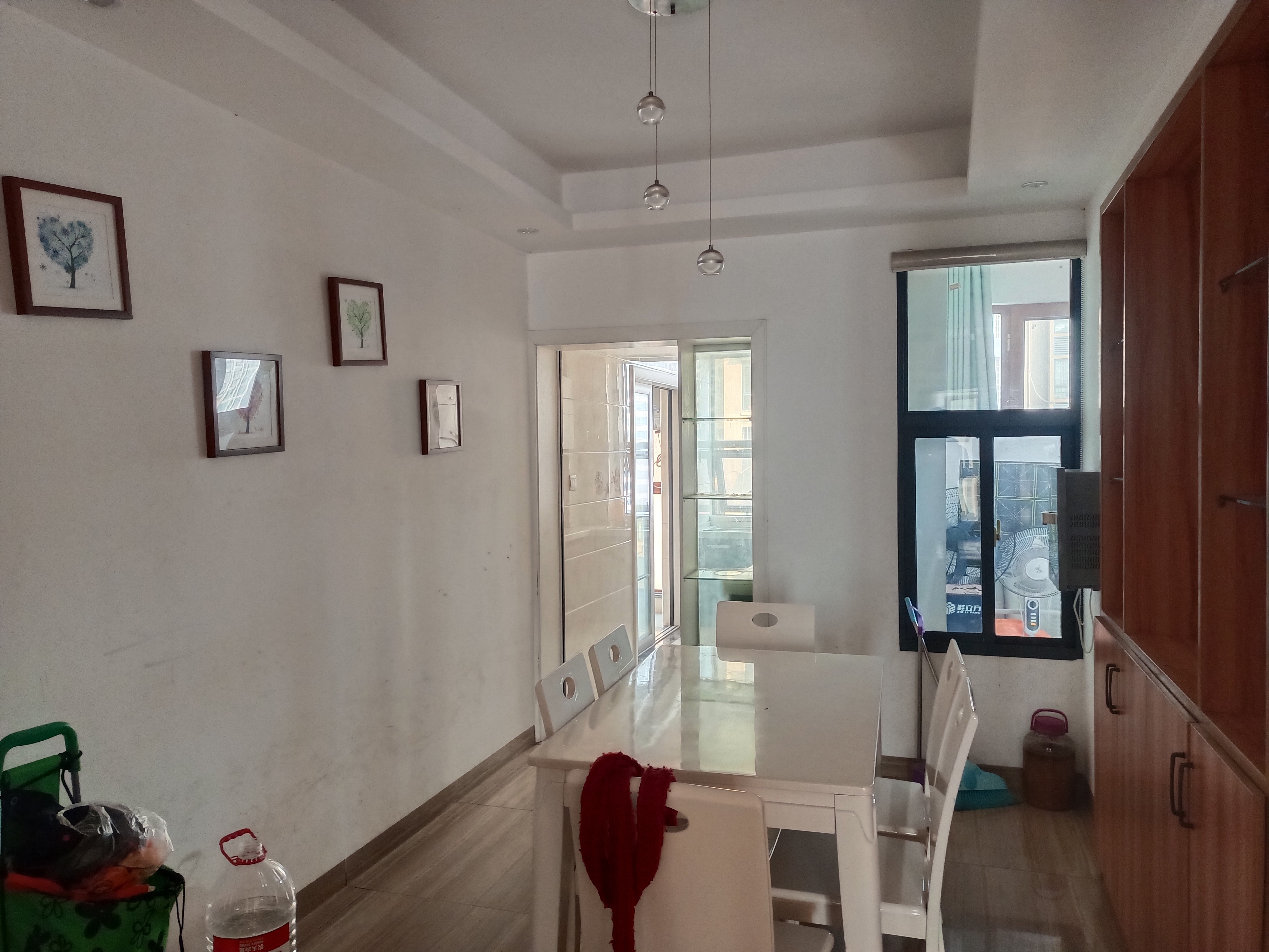 天地人和 4室2厅2卫 2500.0元/月 天地人和 4室2厅2卫 2500.0元/月室内图