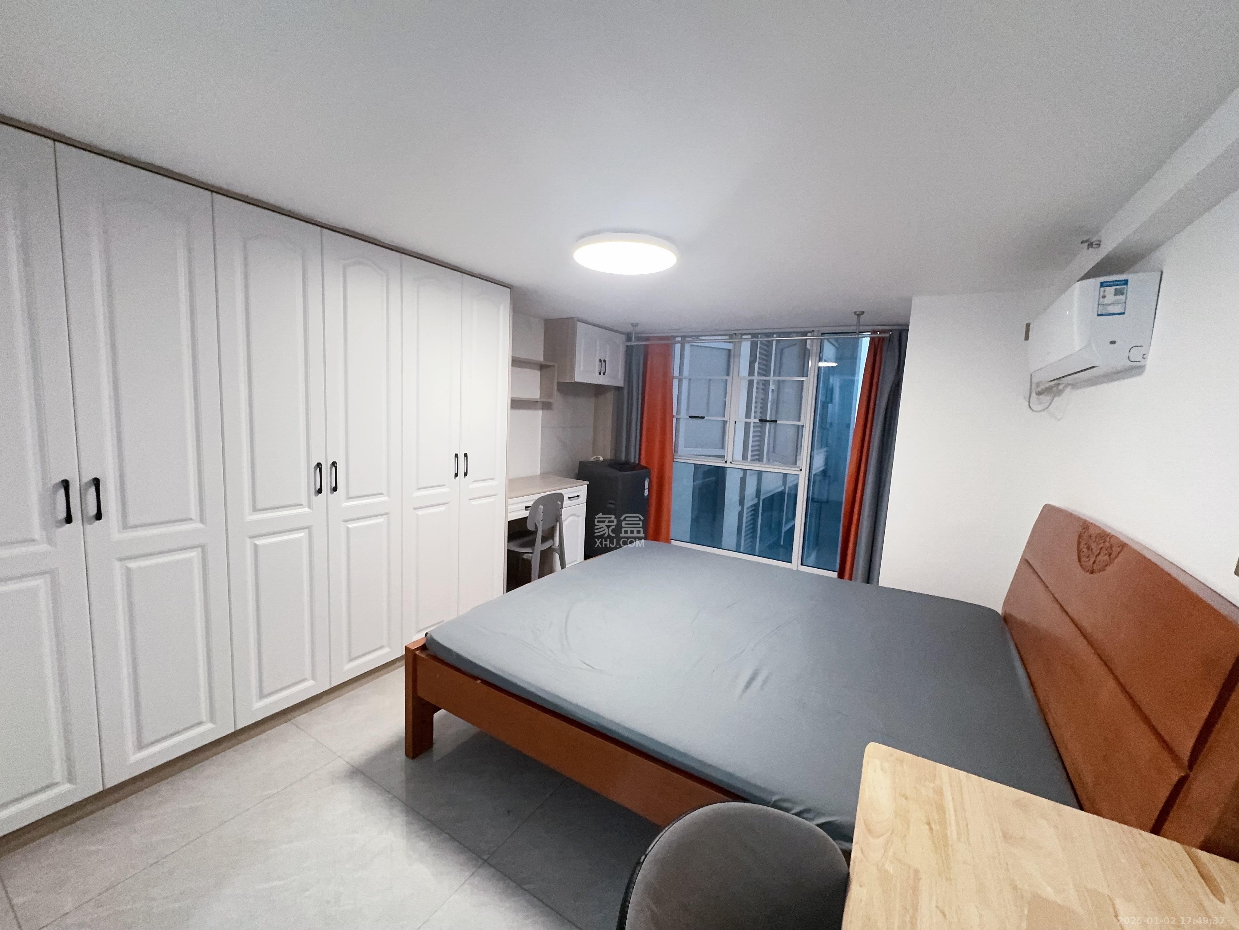 金地中交麓谷香颂(金地中交雅苑)  1室1厅1卫    1500.0元/月 金地中交麓谷香颂(金地中交雅苑)  1室1厅1卫    1500.0元/月室内图