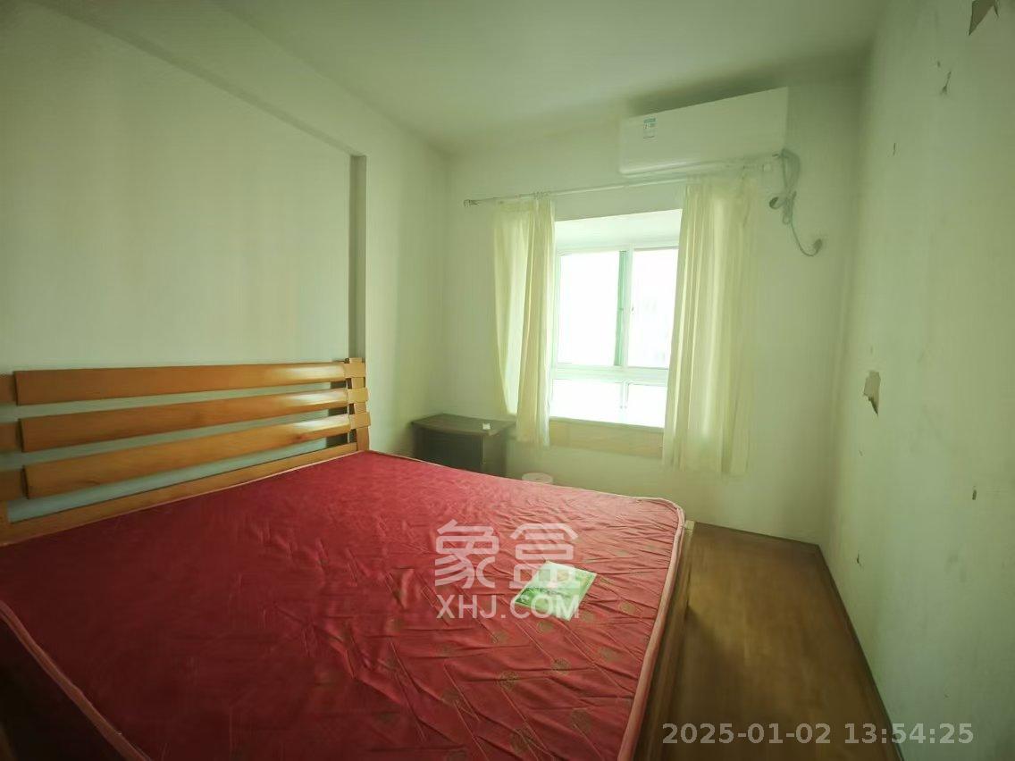 格林星城 3室2厅2卫 2400.0元/月 格林星城 3室2厅2卫 2400.0元/月室内图