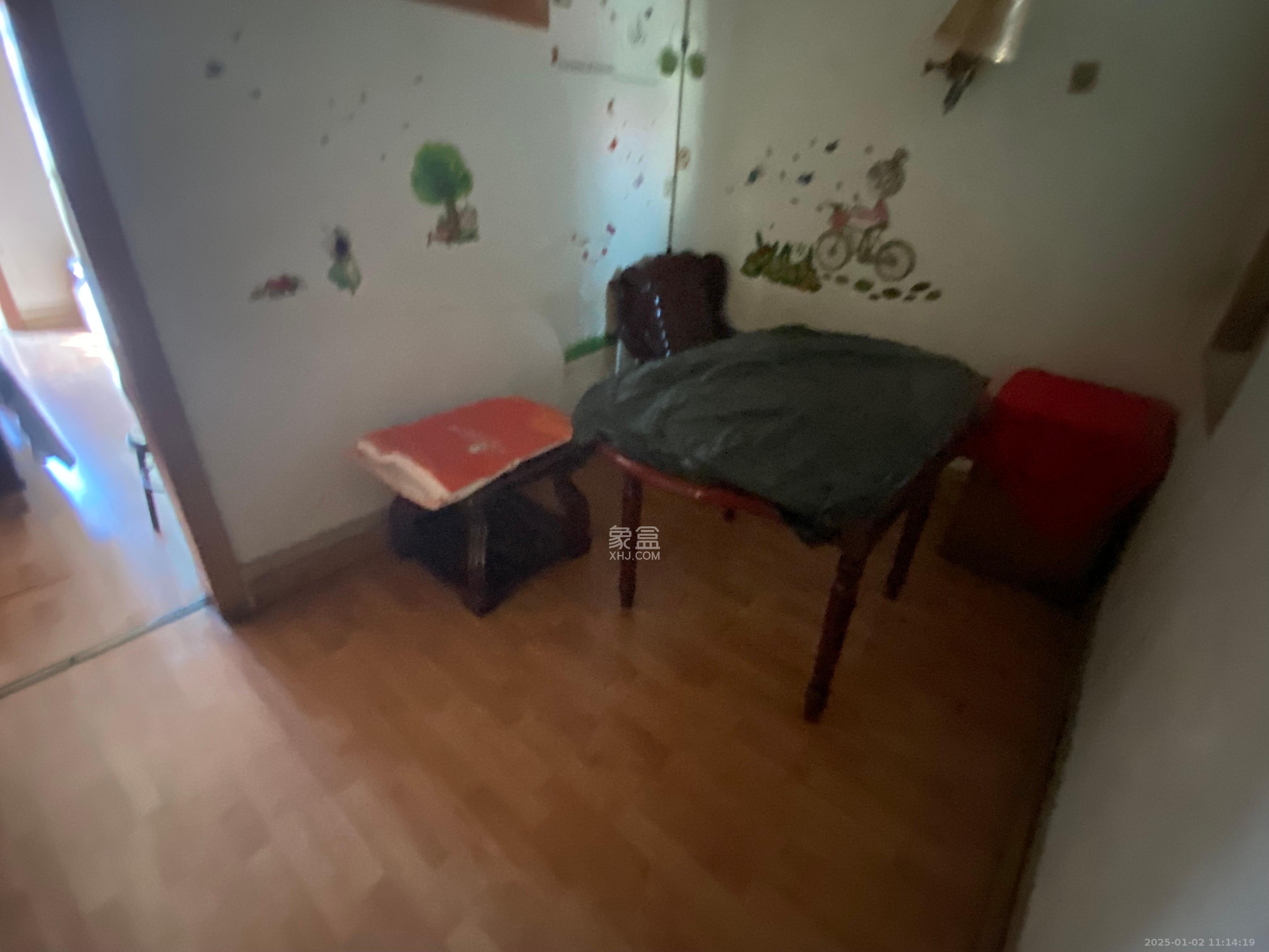 东瓜山一村  1室0厅0卫    1200.0元/月 东瓜山一村  1室0厅0卫    1200.0元/月室内图