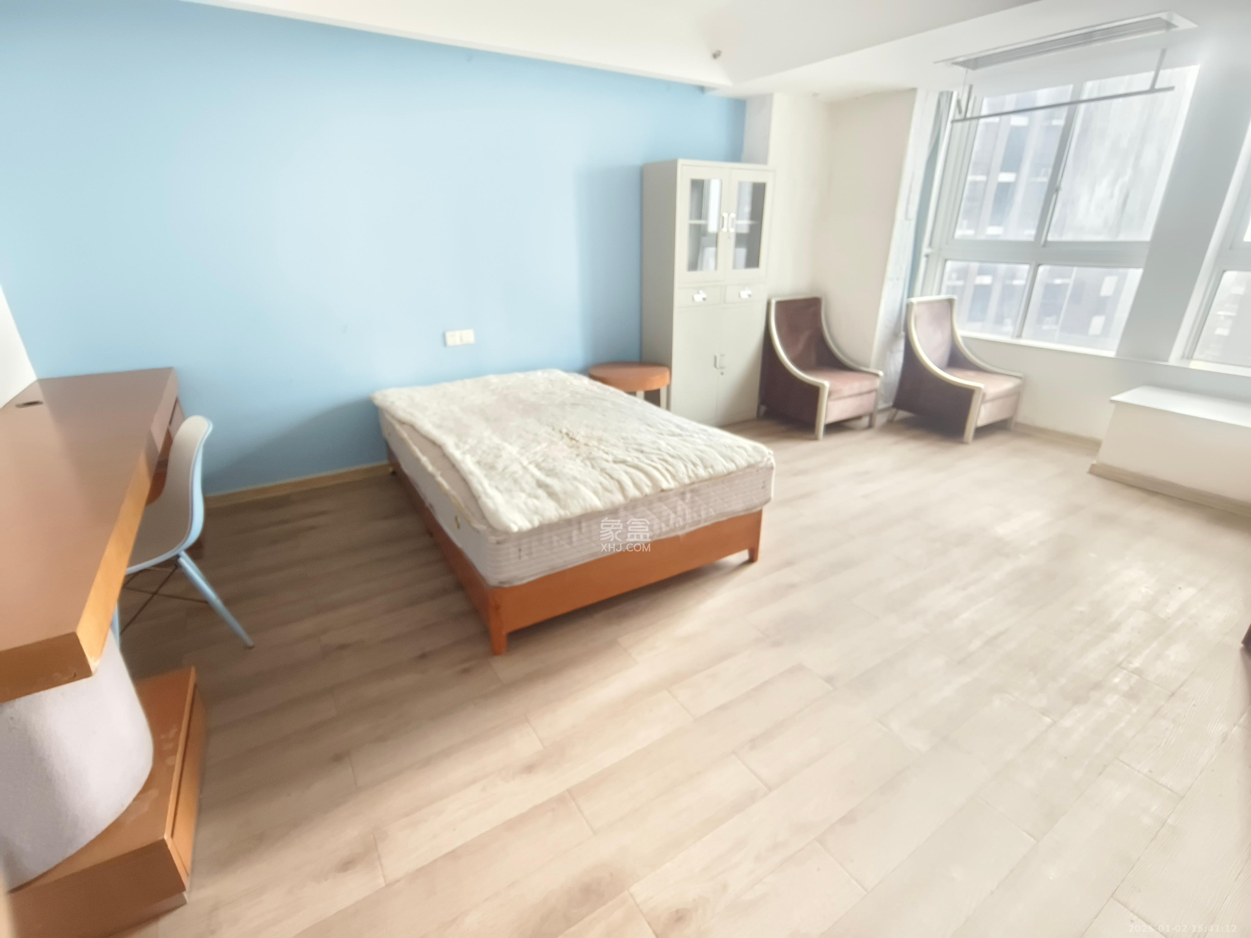 香槟小镇(香槟花苑) 1室1厅1卫 1100.0元/月 香槟小镇(香槟花苑) 1室1厅1卫 1100.0元/月室内图