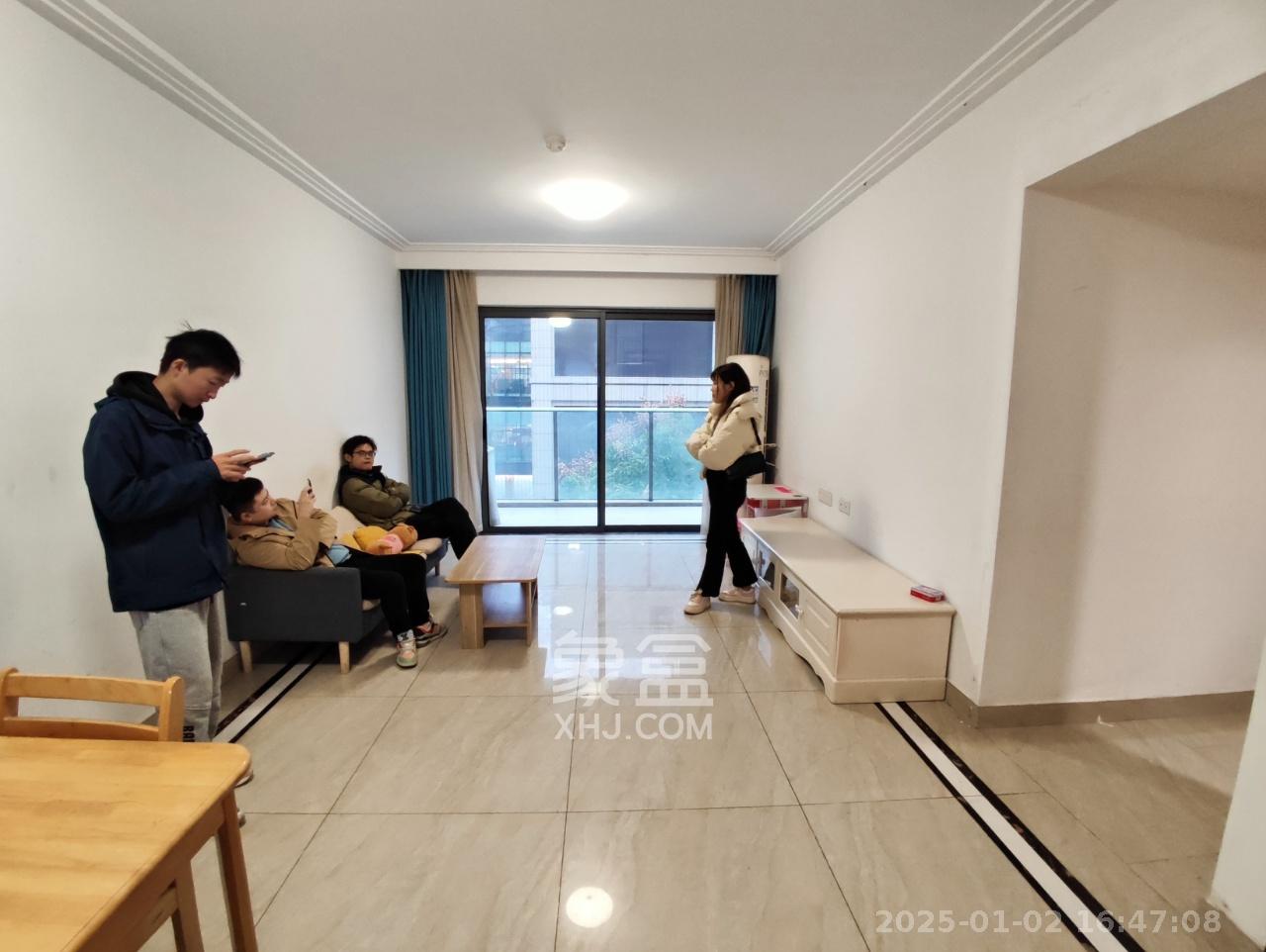 珠江好世界  3室2厅1卫   2600.00元/月