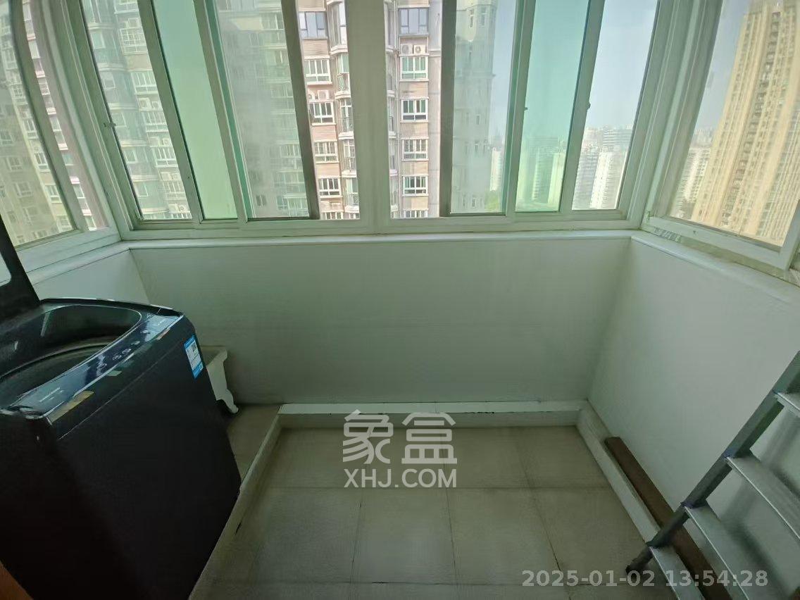 格林星城 3室2厅2卫 2400.0元/月 格林星城 3室2厅2卫 2400.0元/月室内图