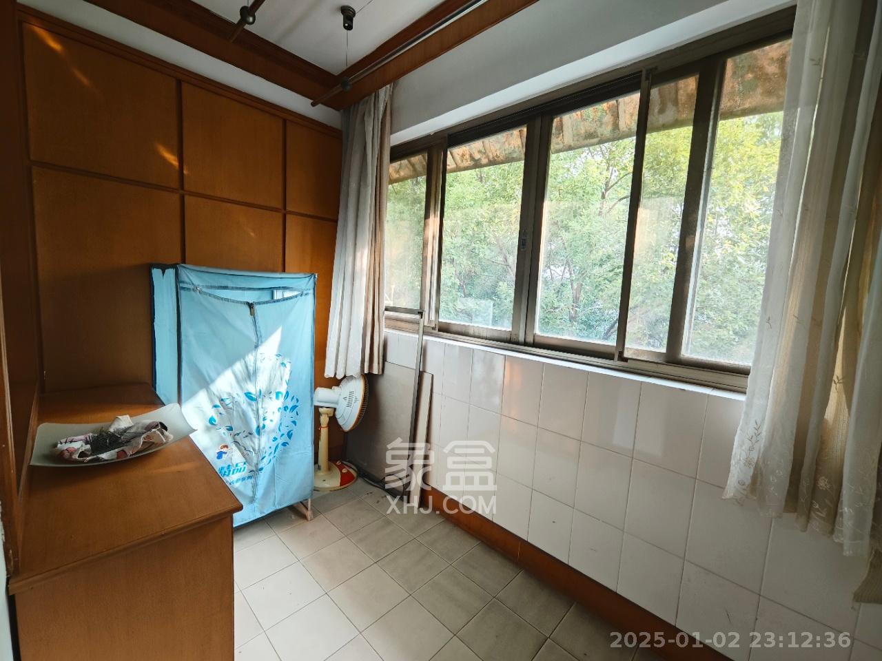 科教新村 3室2厅1卫 2800.0元/月 科教新村 3室2厅1卫 2800.0元/月室内图