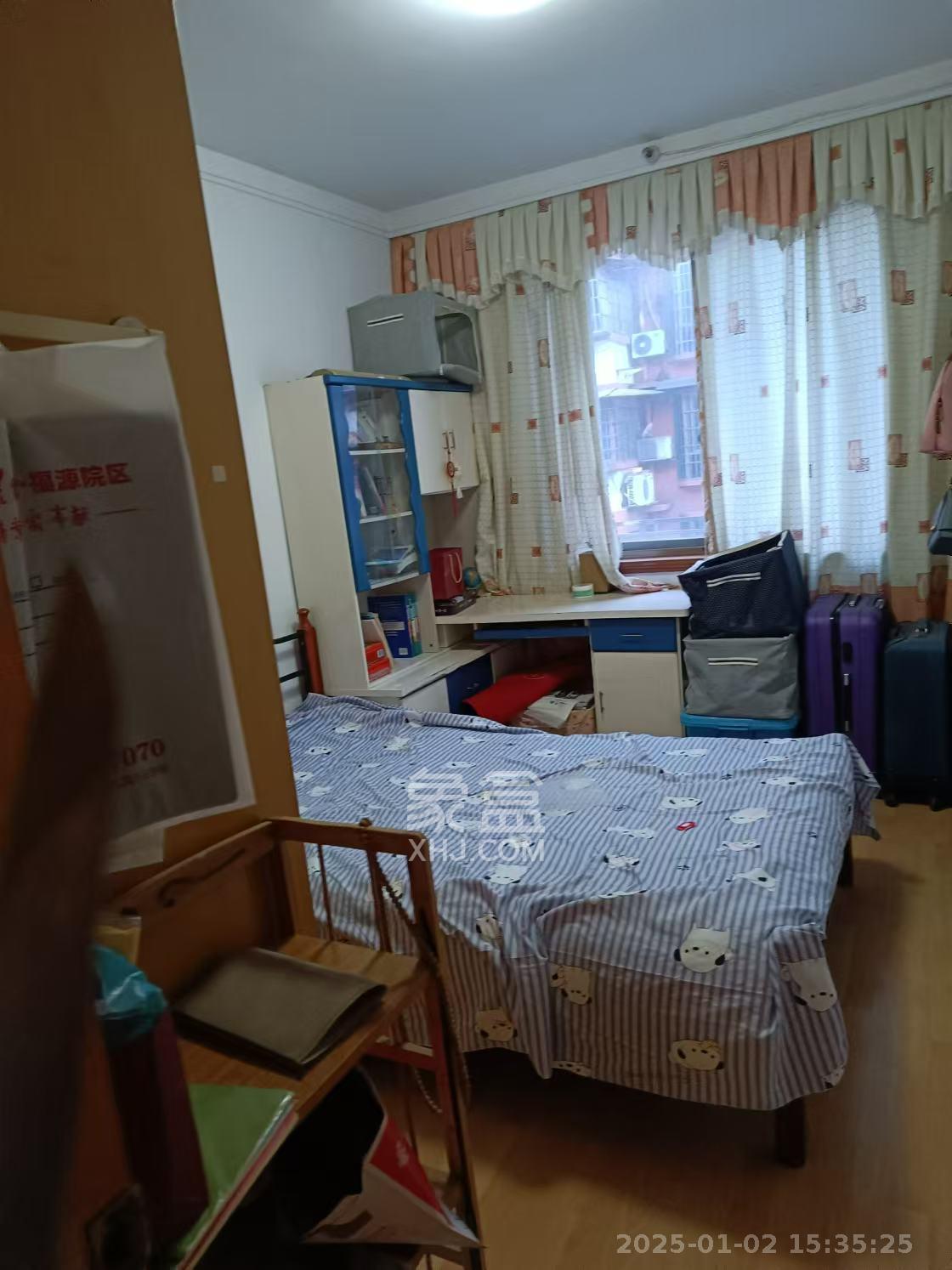 阳明山庄  3室2厅0卫   2100.00元/月
