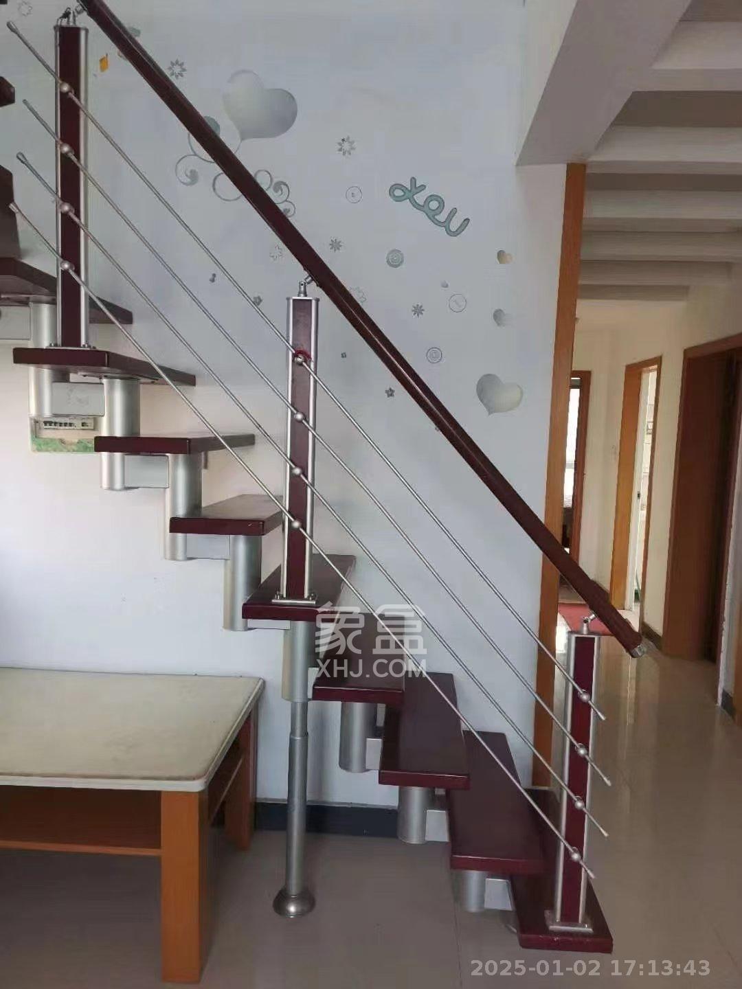 好家园 5室2厅2卫 2200.0元/月 好家园 5室2厅2卫 2200.0元/月室内图