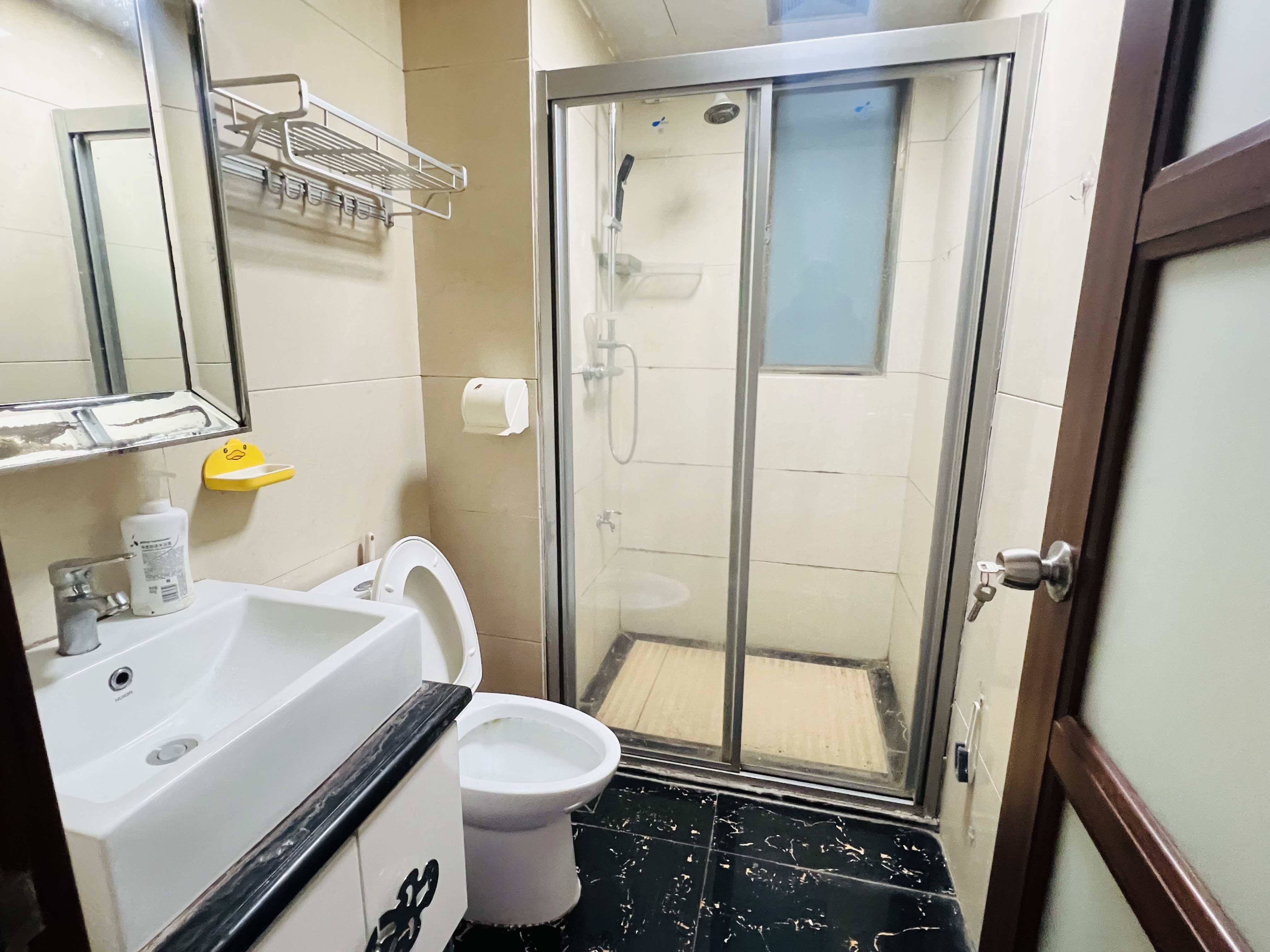 碧桂园 3室2厅1卫 1800.0元/月 碧桂园 3室2厅1卫 1800.0元/月室内图