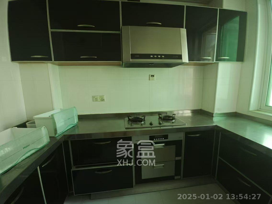 格林星城 3室2厅2卫 2400.0元/月 格林星城 3室2厅2卫 2400.0元/月室内图