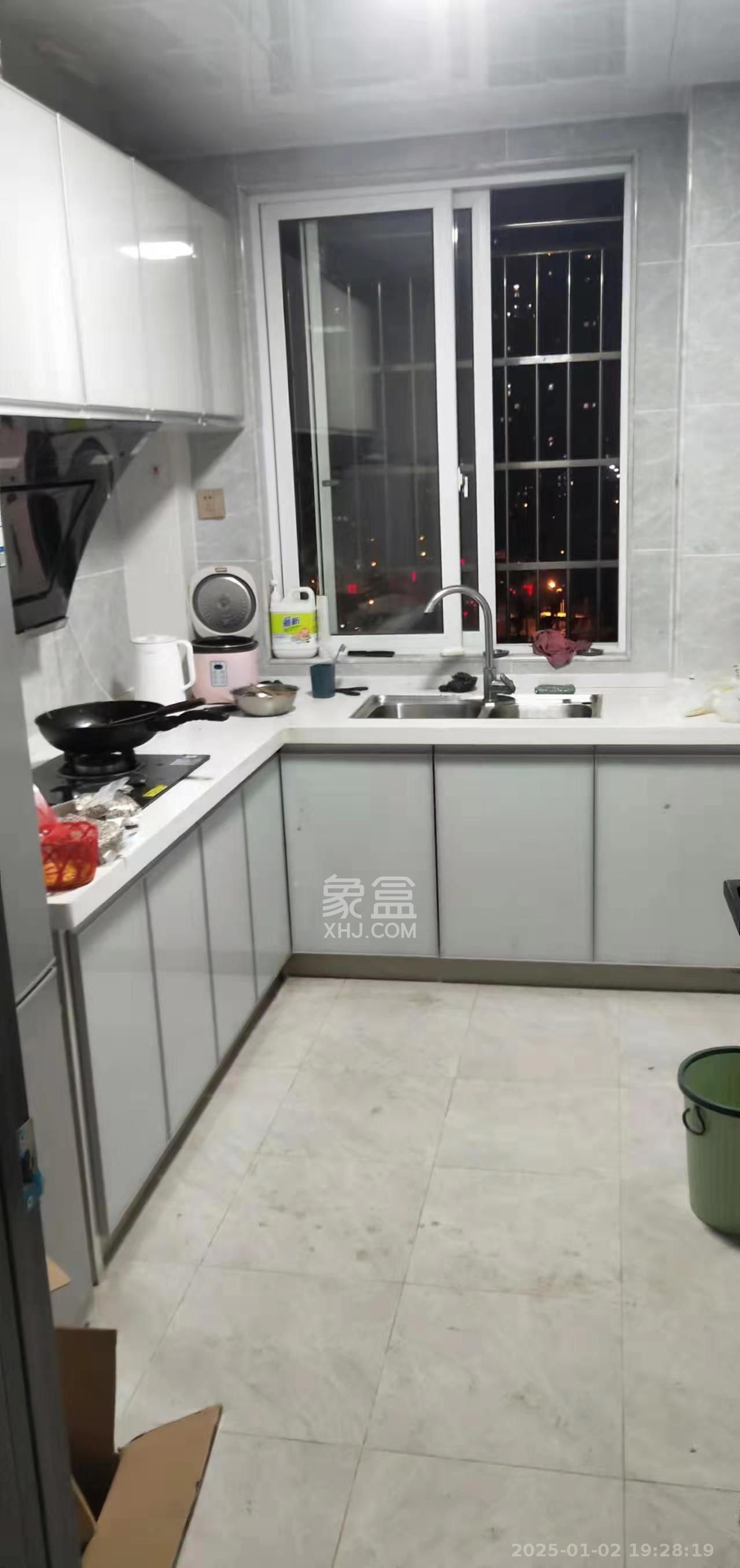 会展三润城 1室0厅0卫 2000.0元/月 会展三润城 1室0厅0卫 2000.0元/月室内图