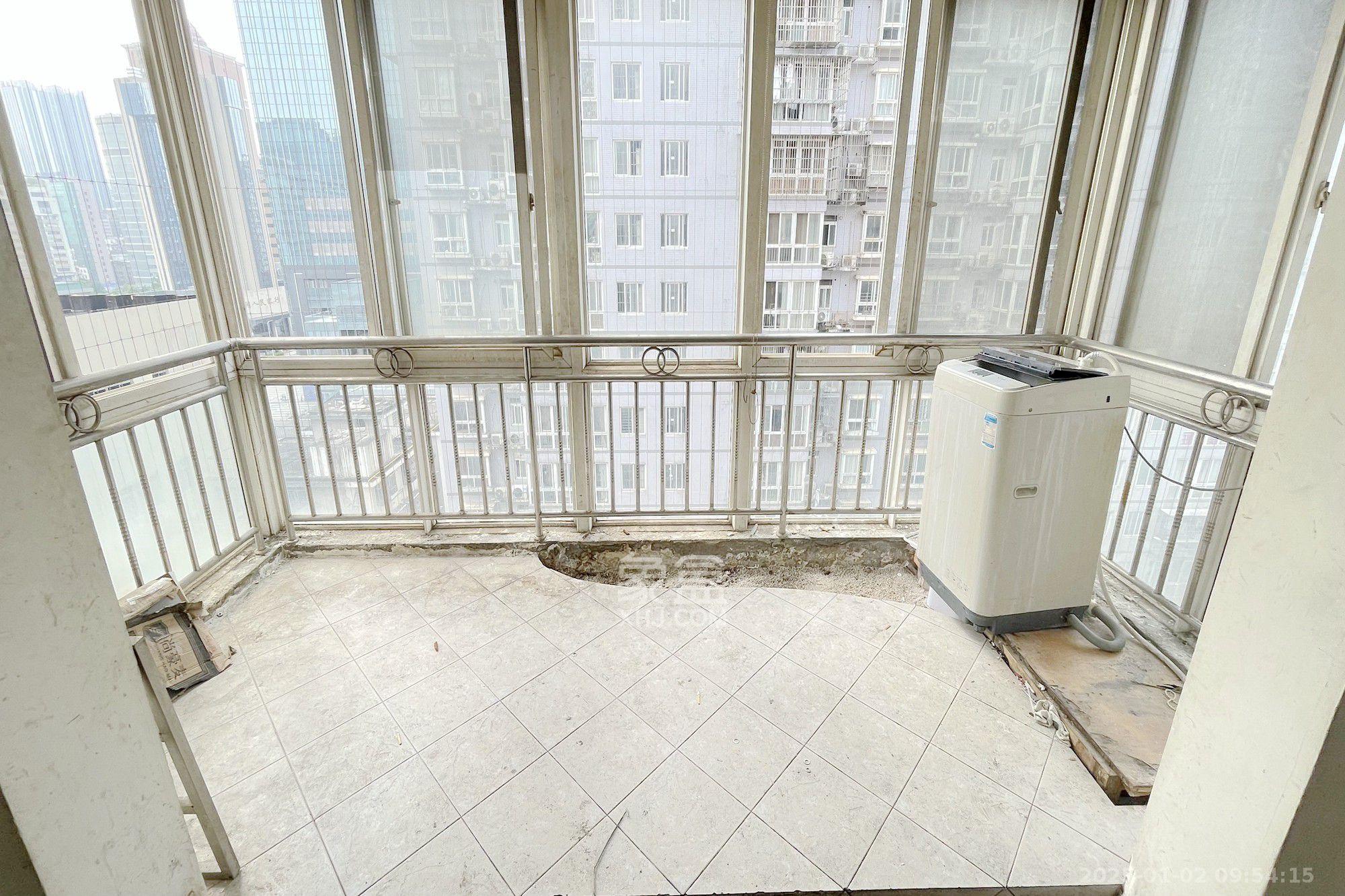 五一华府 3室2厅1卫 4500.0元/月 五一华府 3室2厅1卫 4500.0元/月室内图