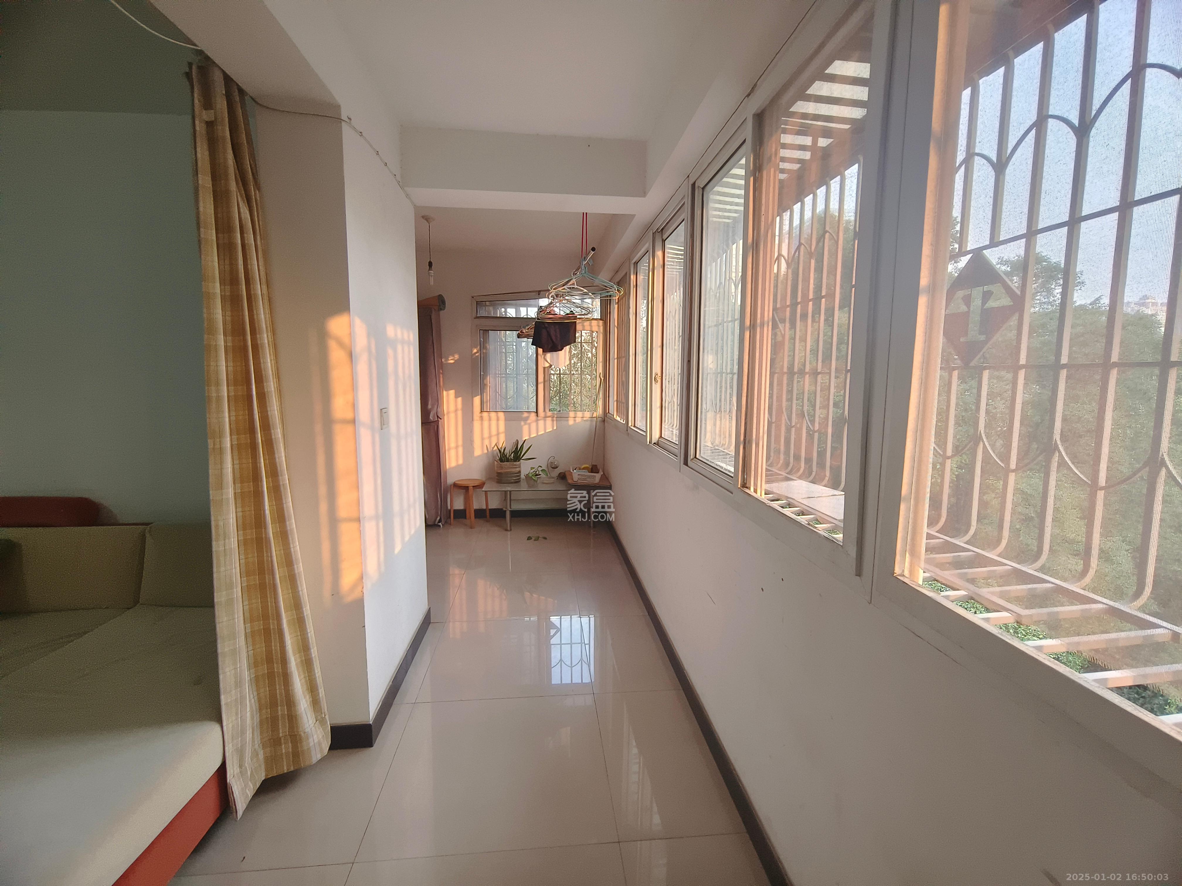 丰园(中山小区)  3室2厅2卫    1900.0元/月 丰园(中山小区)  3室2厅2卫    1900.0元/月室内图