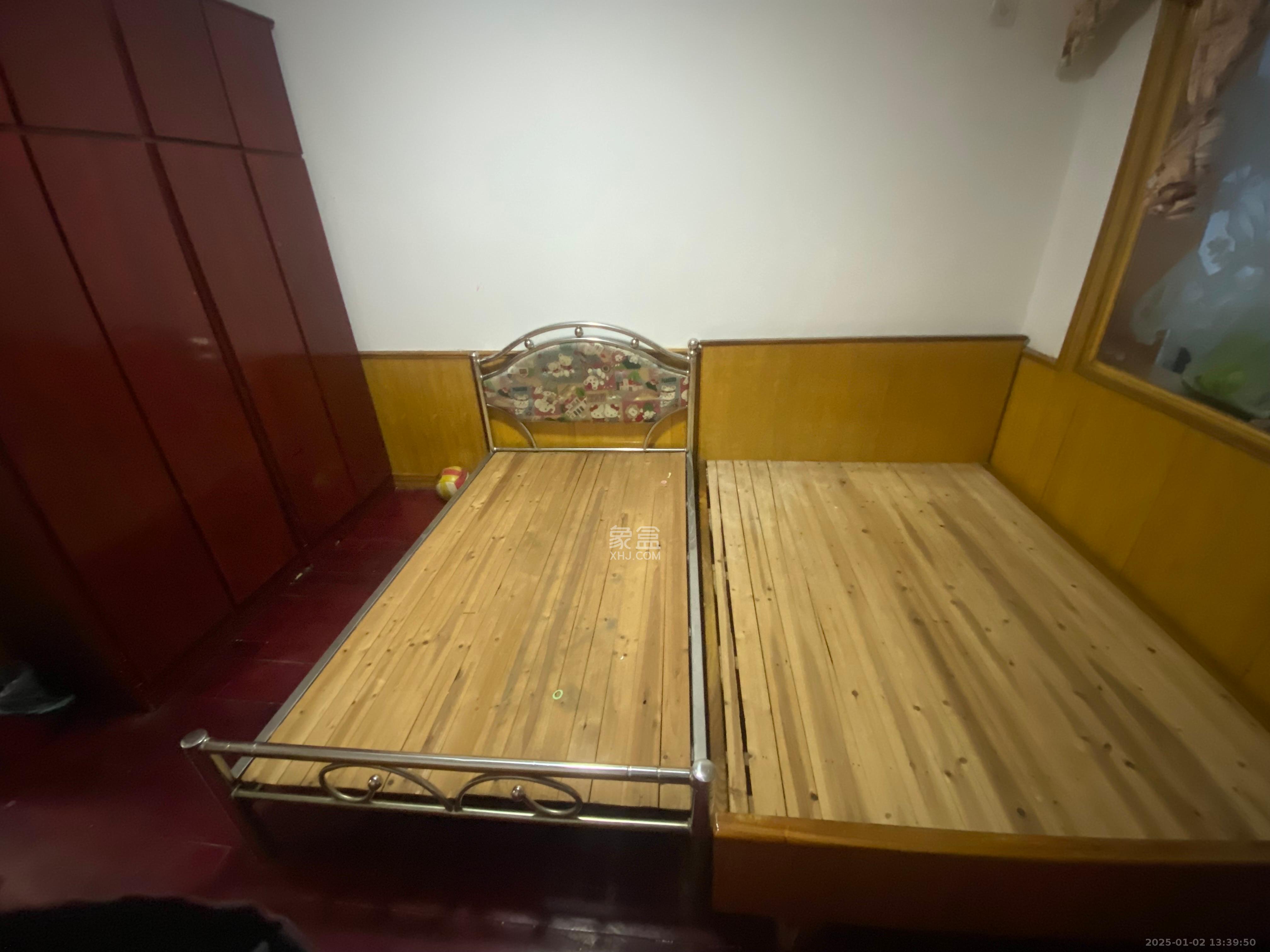 汽制宿舍 2室2厅1卫 1400.0元/月 汽制宿舍 2室2厅1卫 1400.0元/月室内图