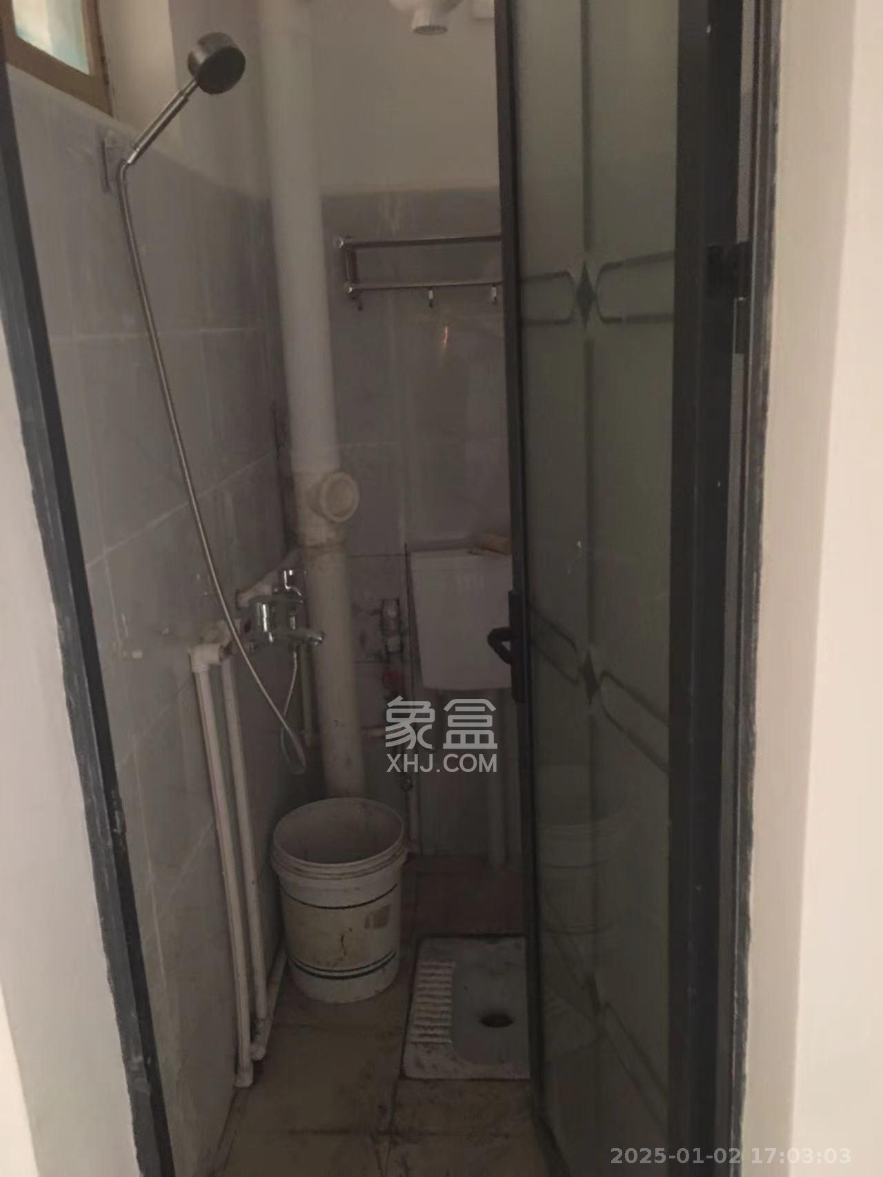 中南大学南校区工商银行宿舍 1室1厅1卫 2200.0元/月 中南大学南校区工商银行宿舍 1室1厅1卫 2200.0元/月室内图