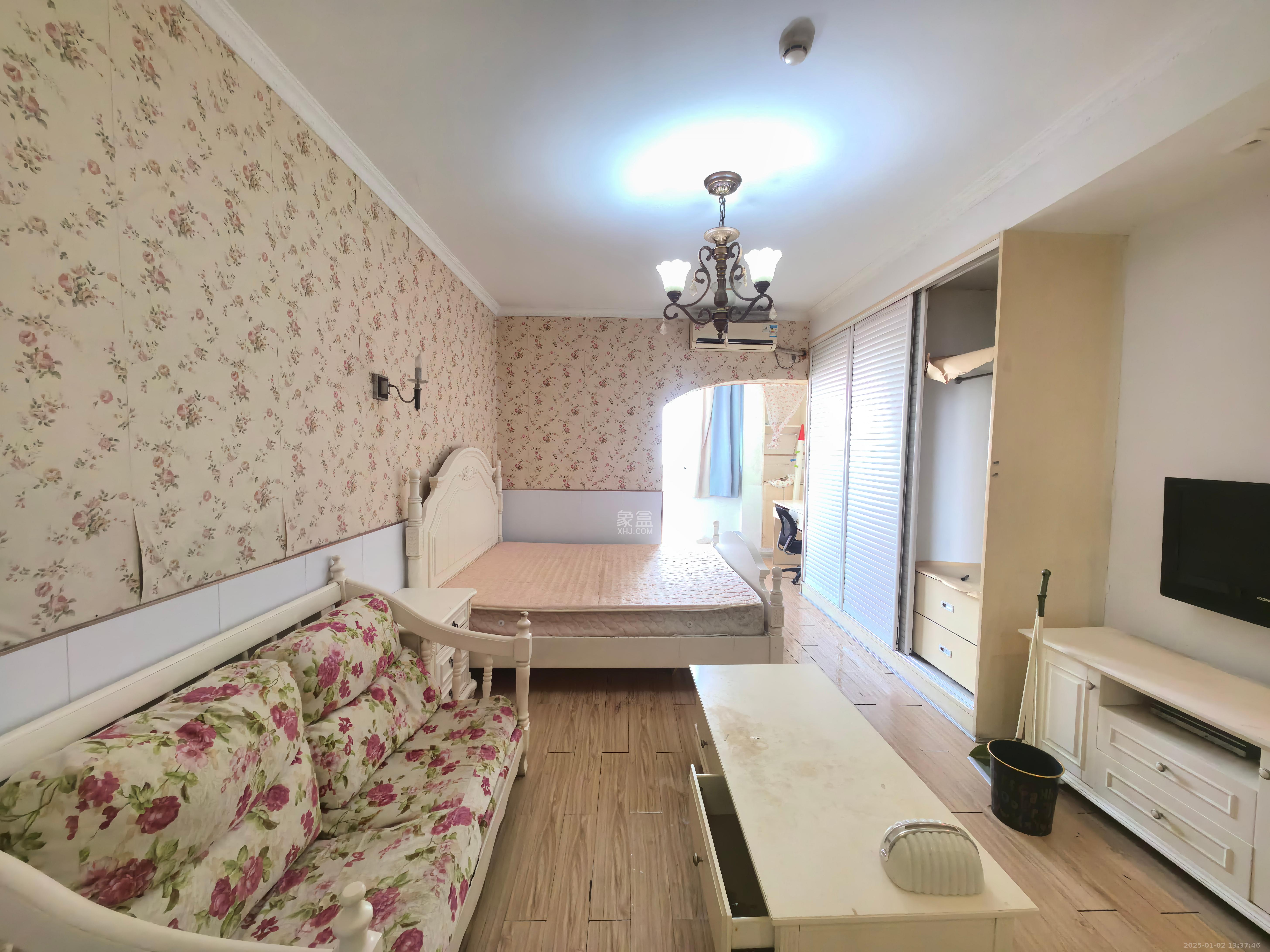 2076至高点 1室1厅1卫 1200.0元/月 2076至高点 1室1厅1卫 1200.0元/月室内图