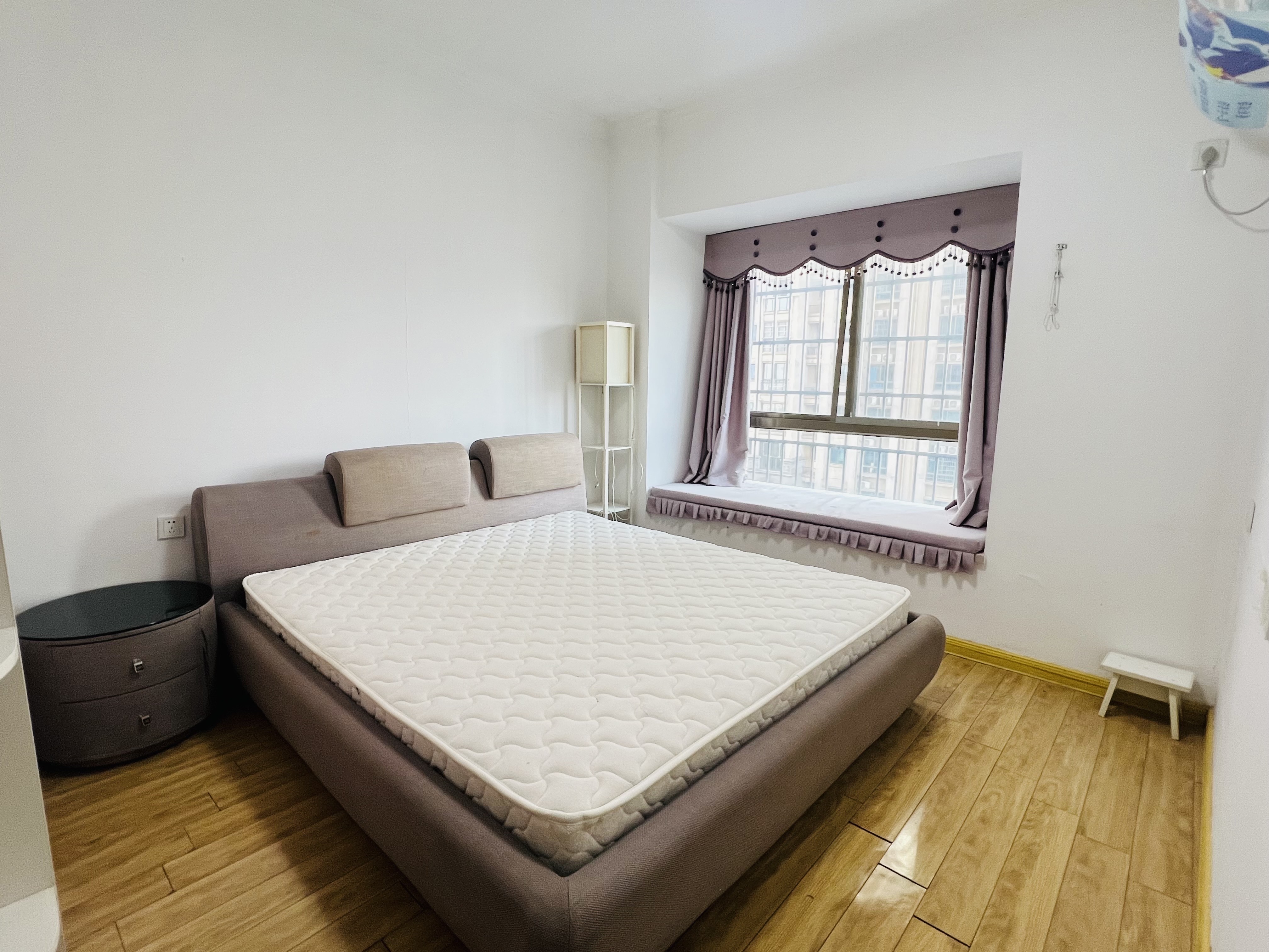 碧桂园 3室2厅1卫 1800.0元/月 碧桂园 3室2厅1卫 1800.0元/月室内图