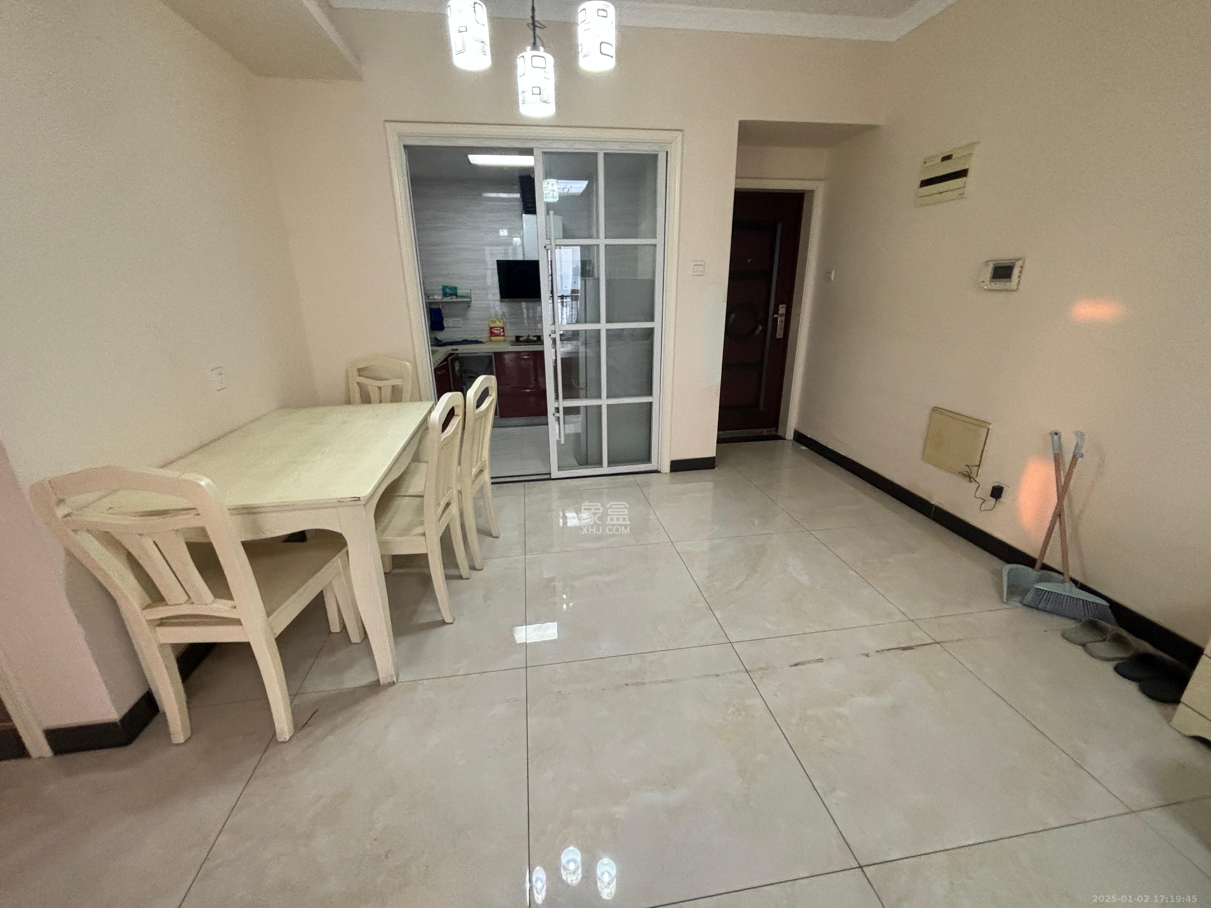 园康星都荟 3室2厅1卫 2500.0元/月 园康星都荟 3室2厅1卫 2500.0元/月室内图