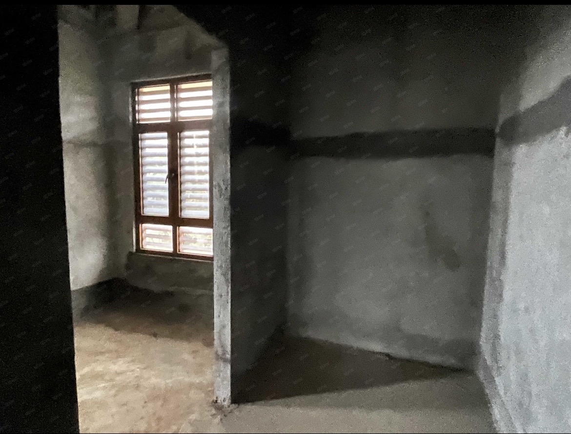 美灵湖 6室2厅2卫 900.0万 美灵湖 6室2厅2卫 900.0万客厅