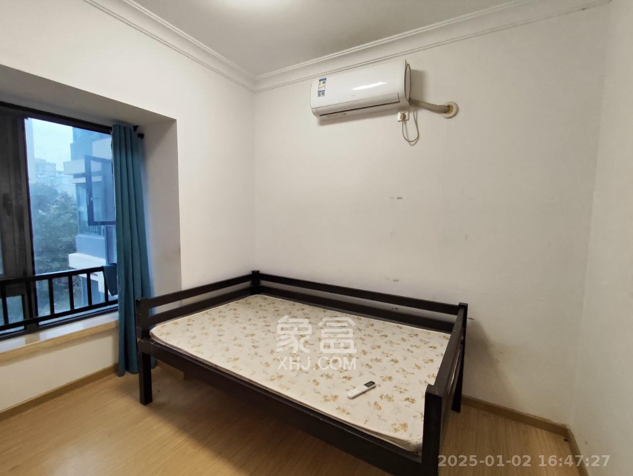珠江好世界  3室2厅1卫   2600.00元/月室内图
