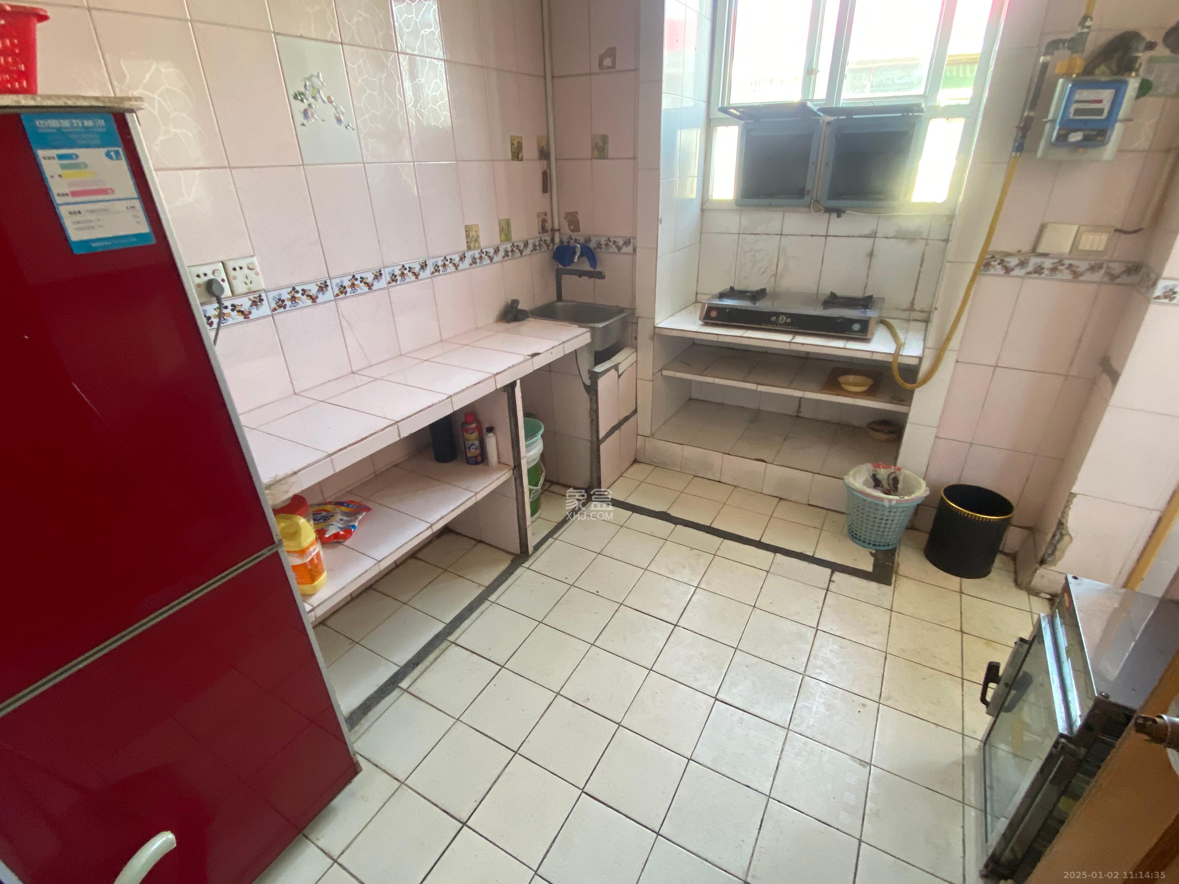 东瓜山一村  1室0厅0卫    1200.0元/月 东瓜山一村  1室0厅0卫    1200.0元/月室内图