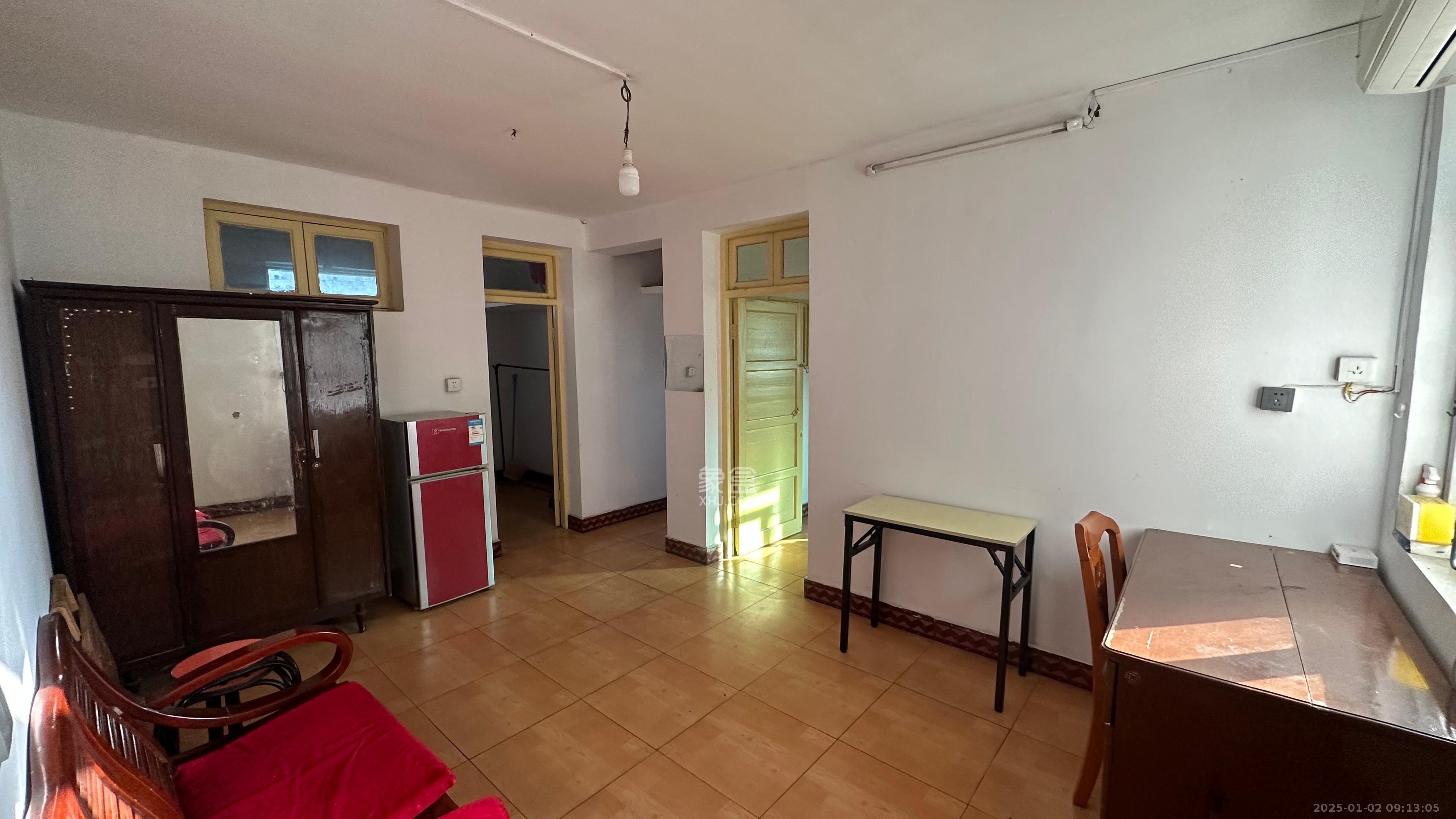 红旗区四片  2室1厅1卫    1200.0元/月 红旗区四片  2室1厅1卫    1200.0元/月室内图