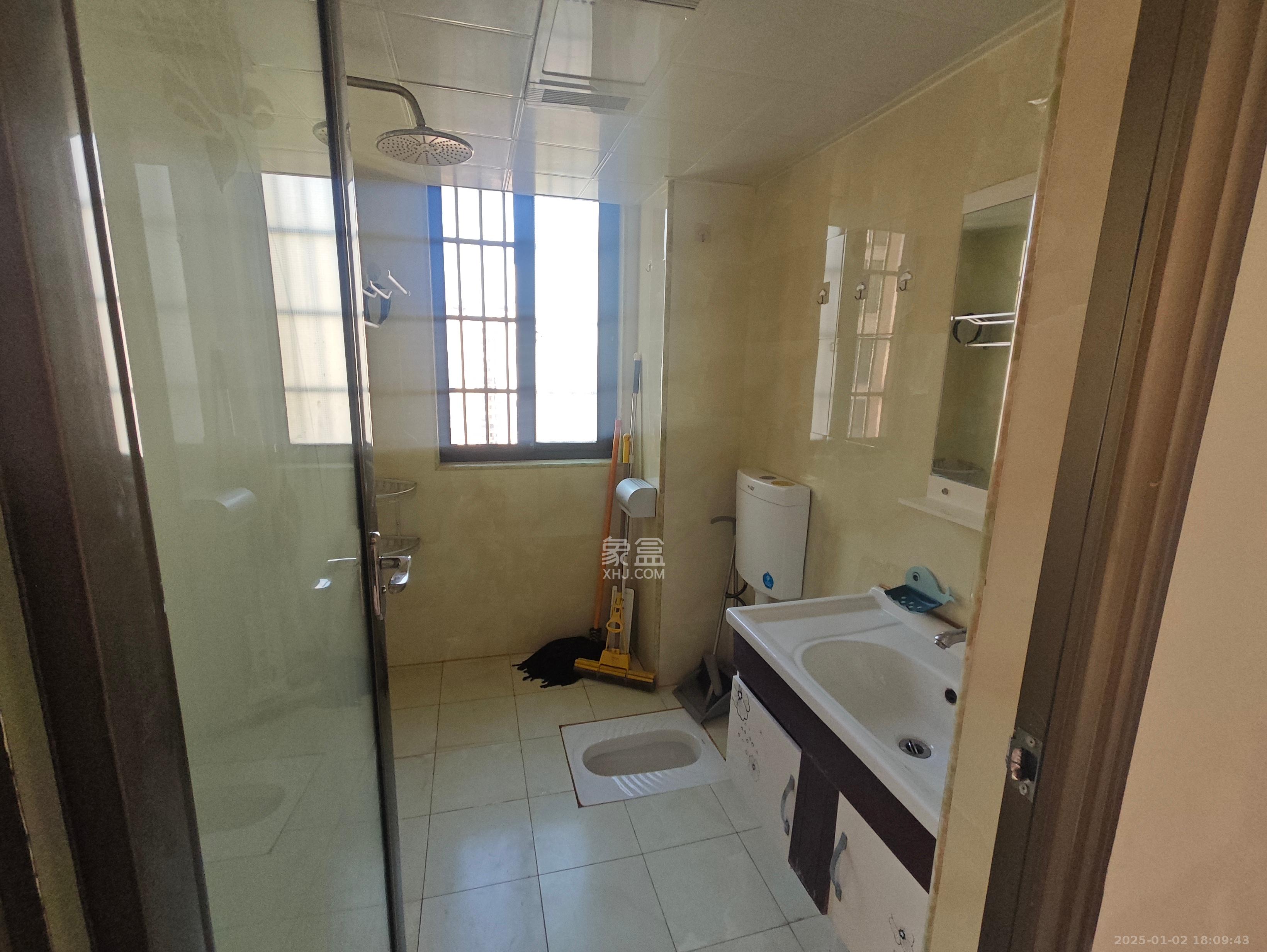 和康园小区 2室1厅1卫 1800.0元/月 和康园小区 2室1厅1卫 1800.0元/月室内图