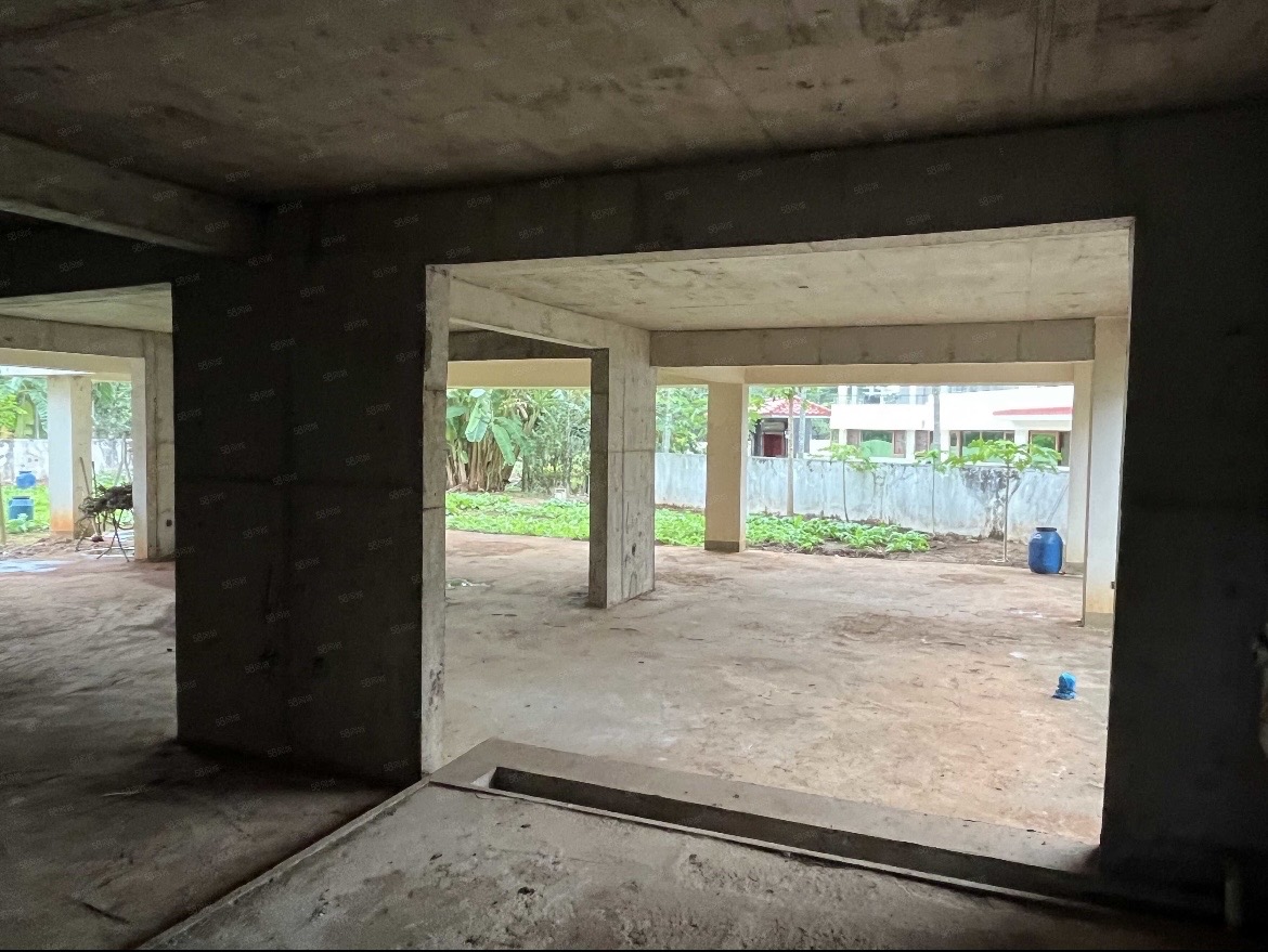 美灵湖 6室2厅2卫 900.0万 美灵湖 6室2厅2卫 900.0万客厅