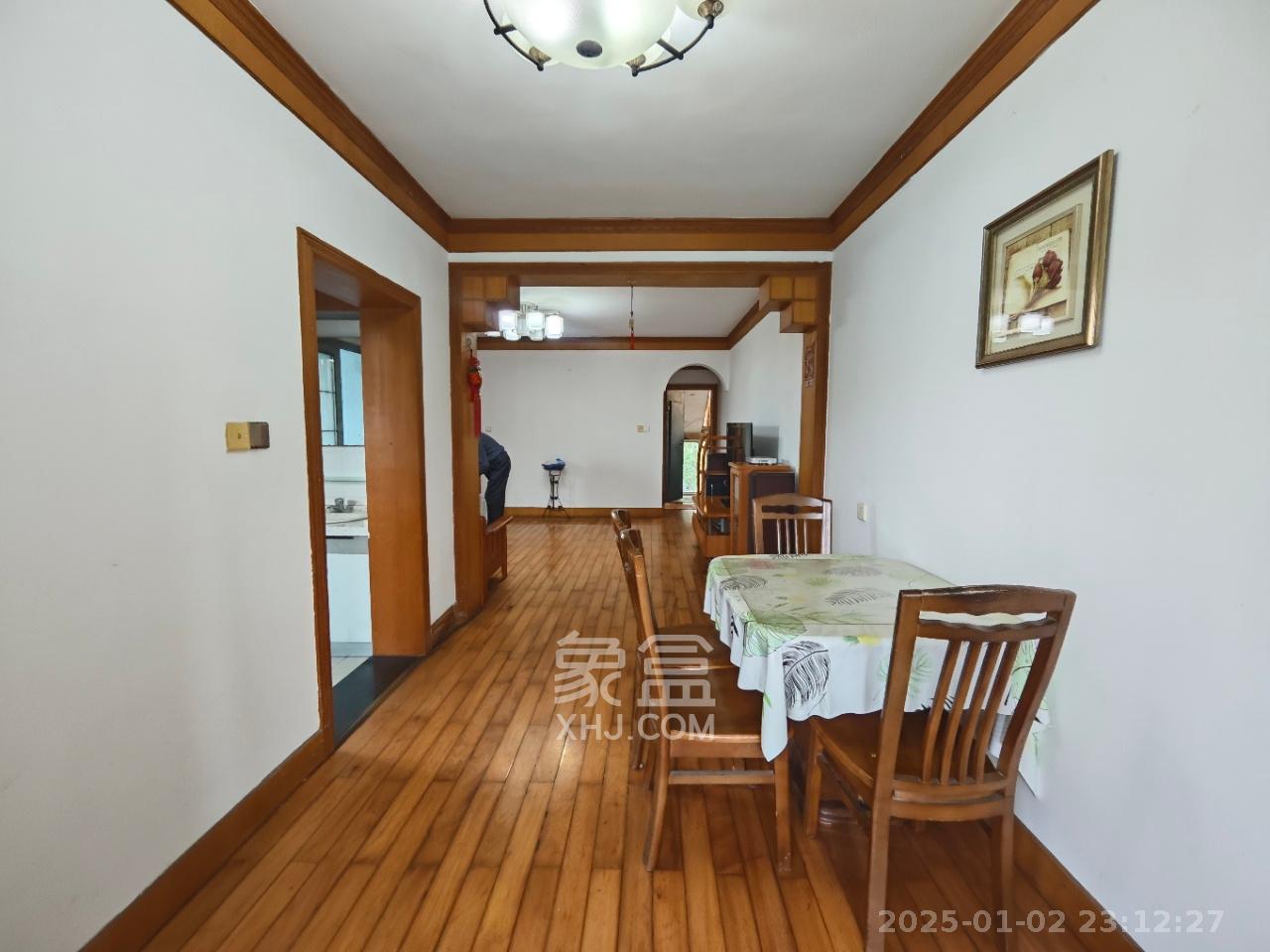 科教新村 3室2厅1卫 2800.0元/月 科教新村 3室2厅1卫 2800.0元/月室内图