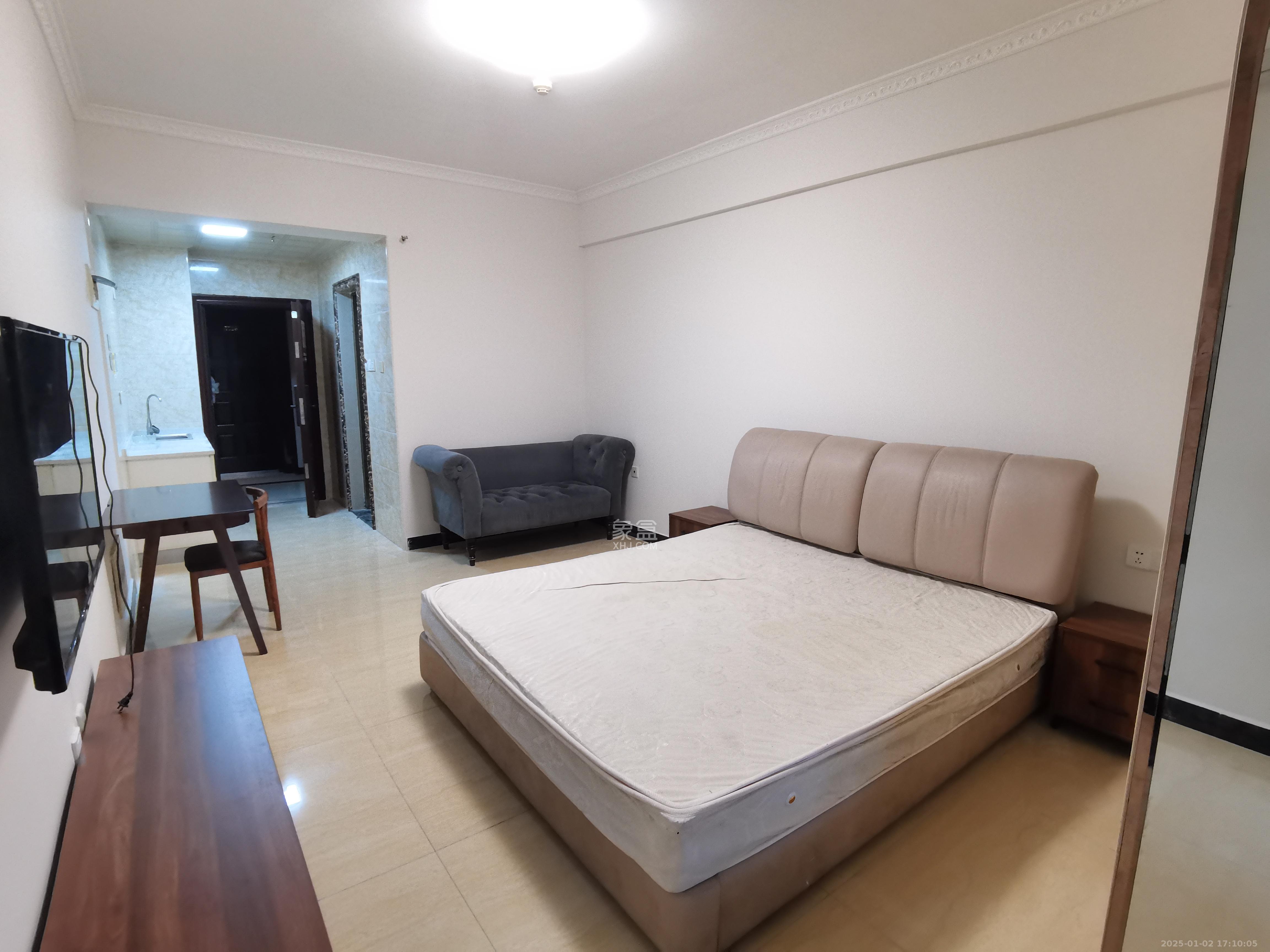 阳光锦城  1室1厅1卫   1400.00元/月室内图