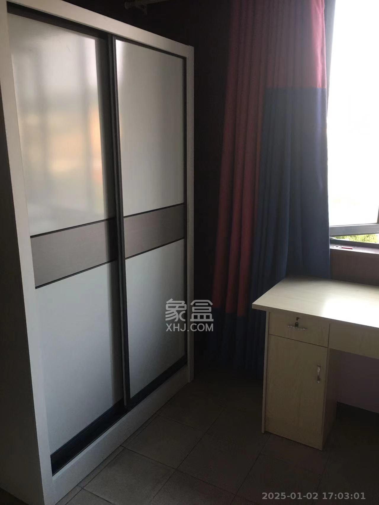 中南大学南校区工商银行宿舍 1室1厅1卫 2200.0元/月 中南大学南校区工商银行宿舍 1室1厅1卫 2200.0元/月室内图