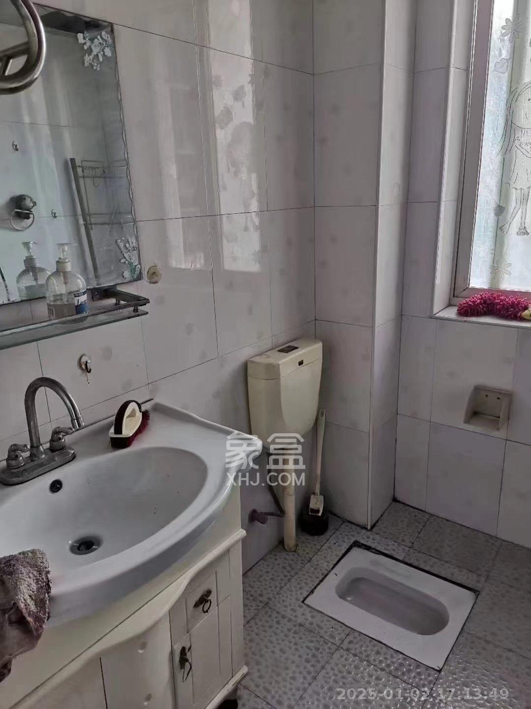 好家园 5室2厅2卫 2200.0元/月 好家园 5室2厅2卫 2200.0元/月室内图