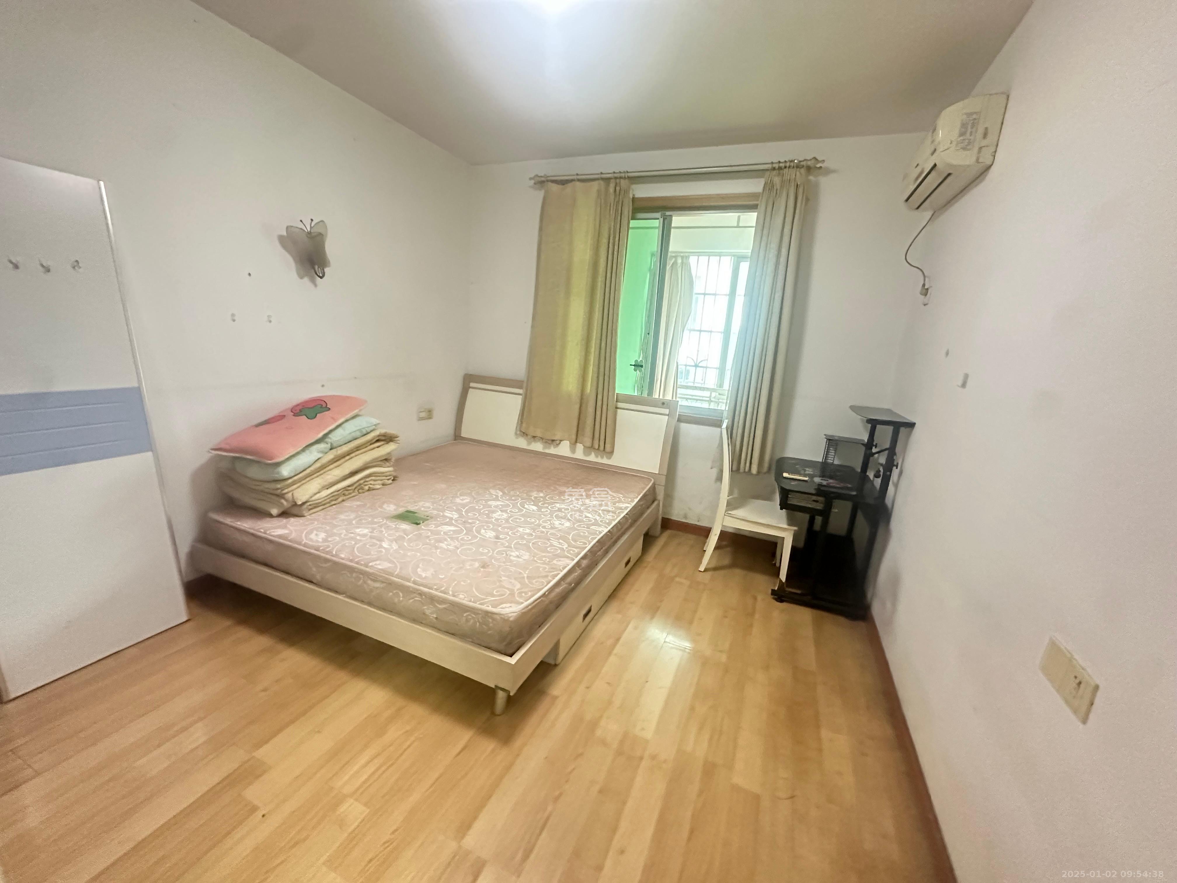 中南汽车世界  3室2厅2卫    1300.0元/月 中南汽车世界  3室2厅2卫    1300.0元/月室内图