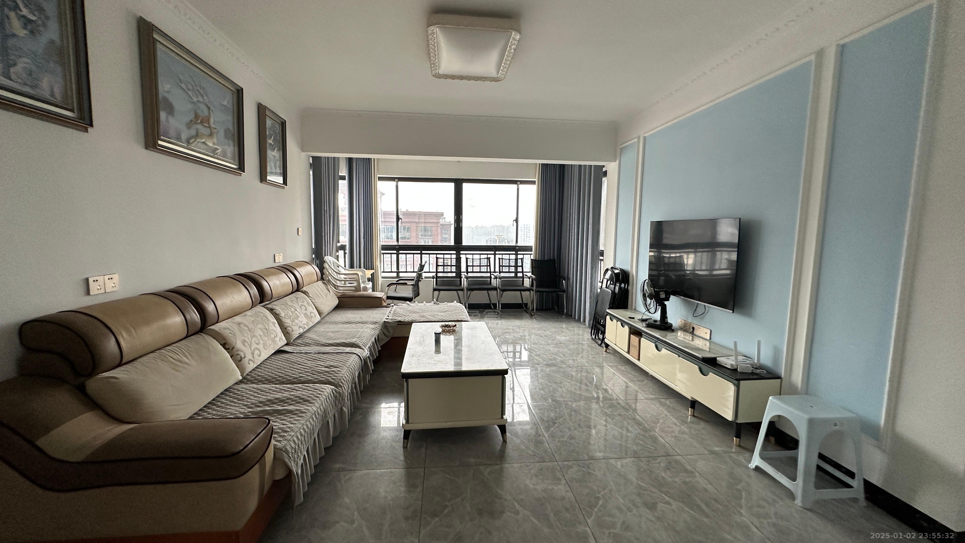 紫金华府 5室2厅2卫 2600.0元/月 紫金华府 5室2厅2卫 2600.0元/月室内图