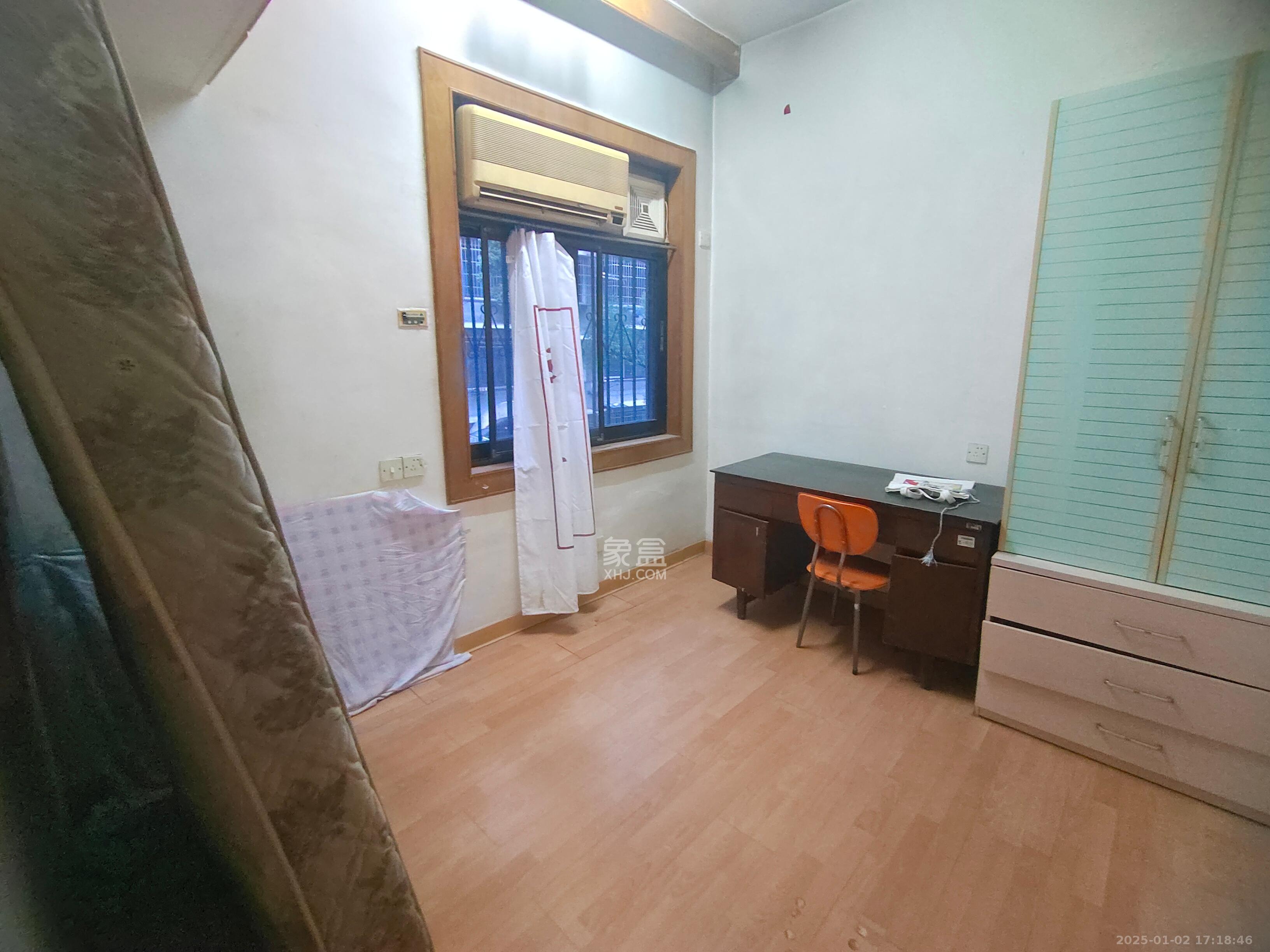 湘农桥社区 3室2厅1卫 1600.0元/月 湘农桥社区 3室2厅1卫 1600.0元/月室内图