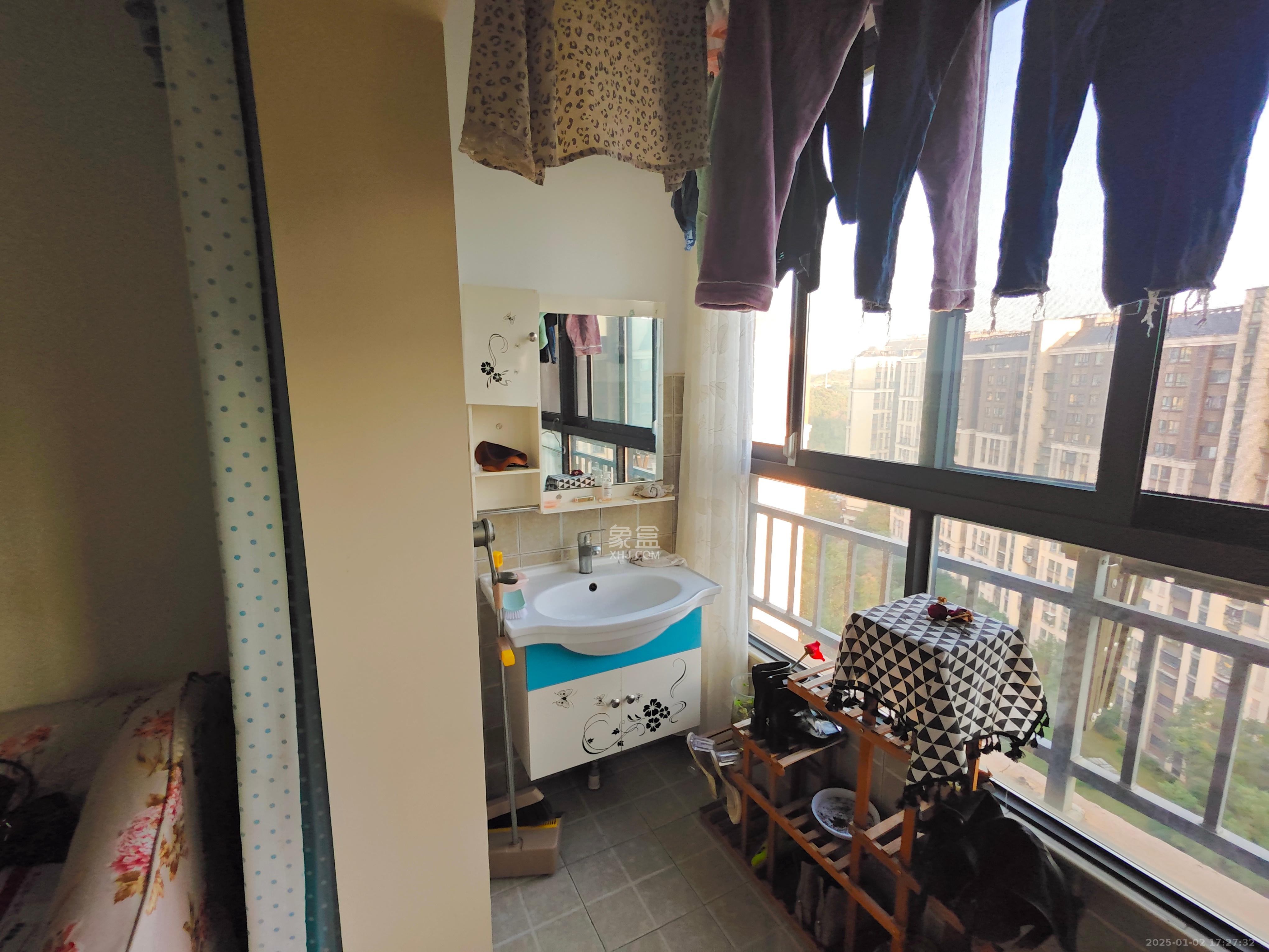 五矿紫湖香醍 3室2厅2卫 2000.0元/月 五矿紫湖香醍 3室2厅2卫 2000.0元/月室内图