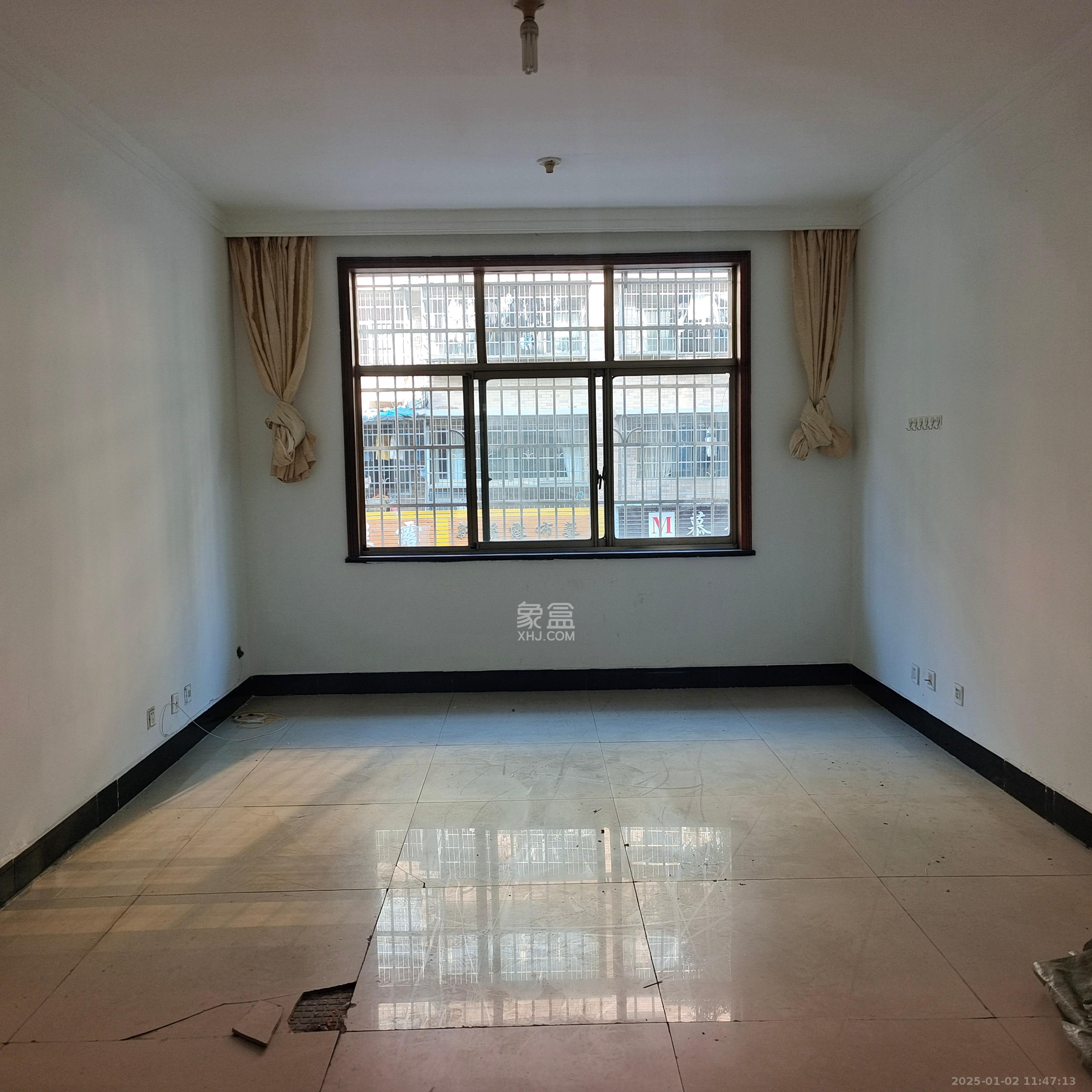 黄鹤小区1片 3室2厅1卫 1800.0元/月 黄鹤小区1片 3室2厅1卫 1800.0元/月室内图