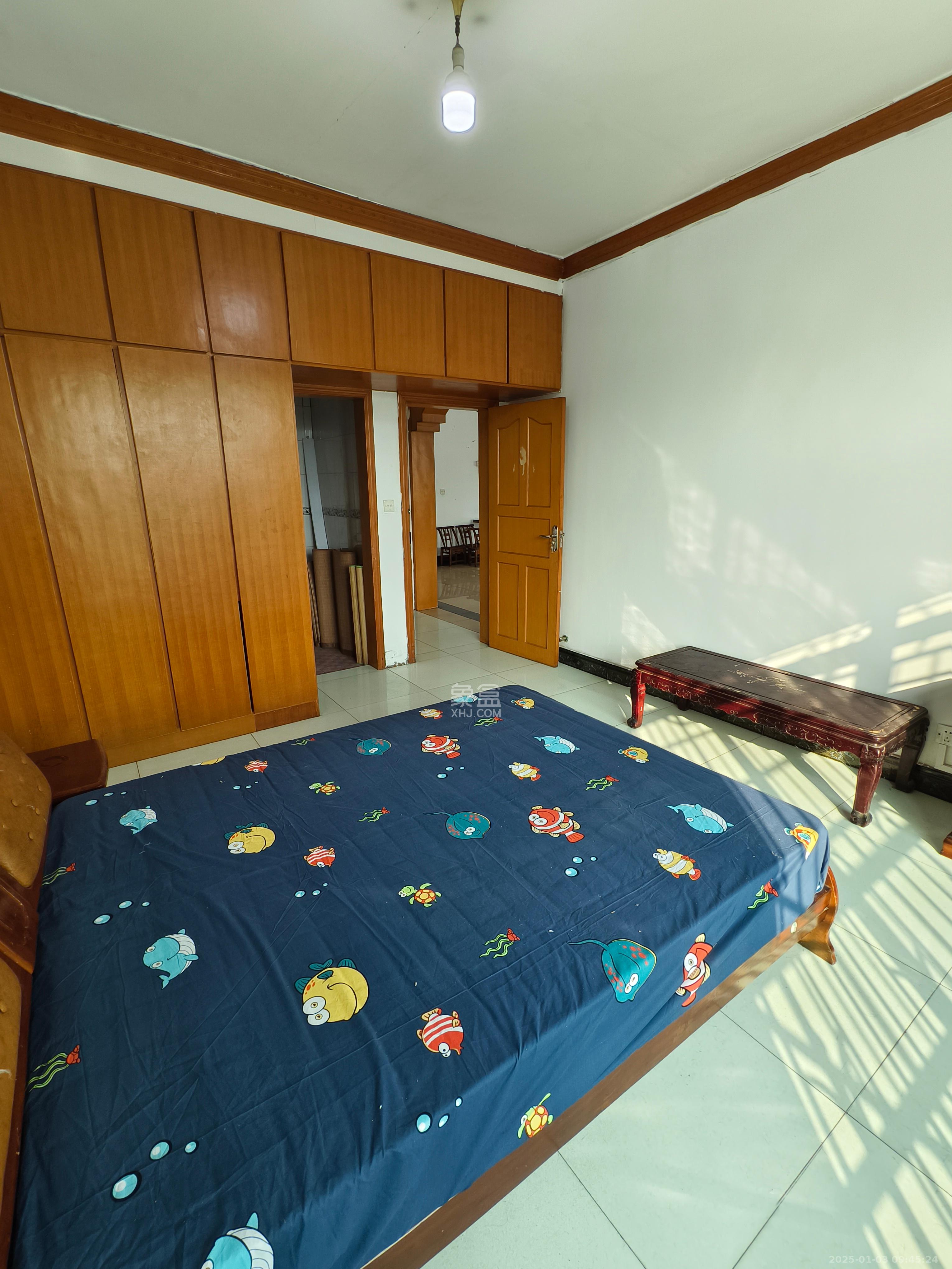 大桥一,二区 3室2厅1卫 2200.0元/月 大桥一,二区 3室2厅1卫 2200.0元/月室内图