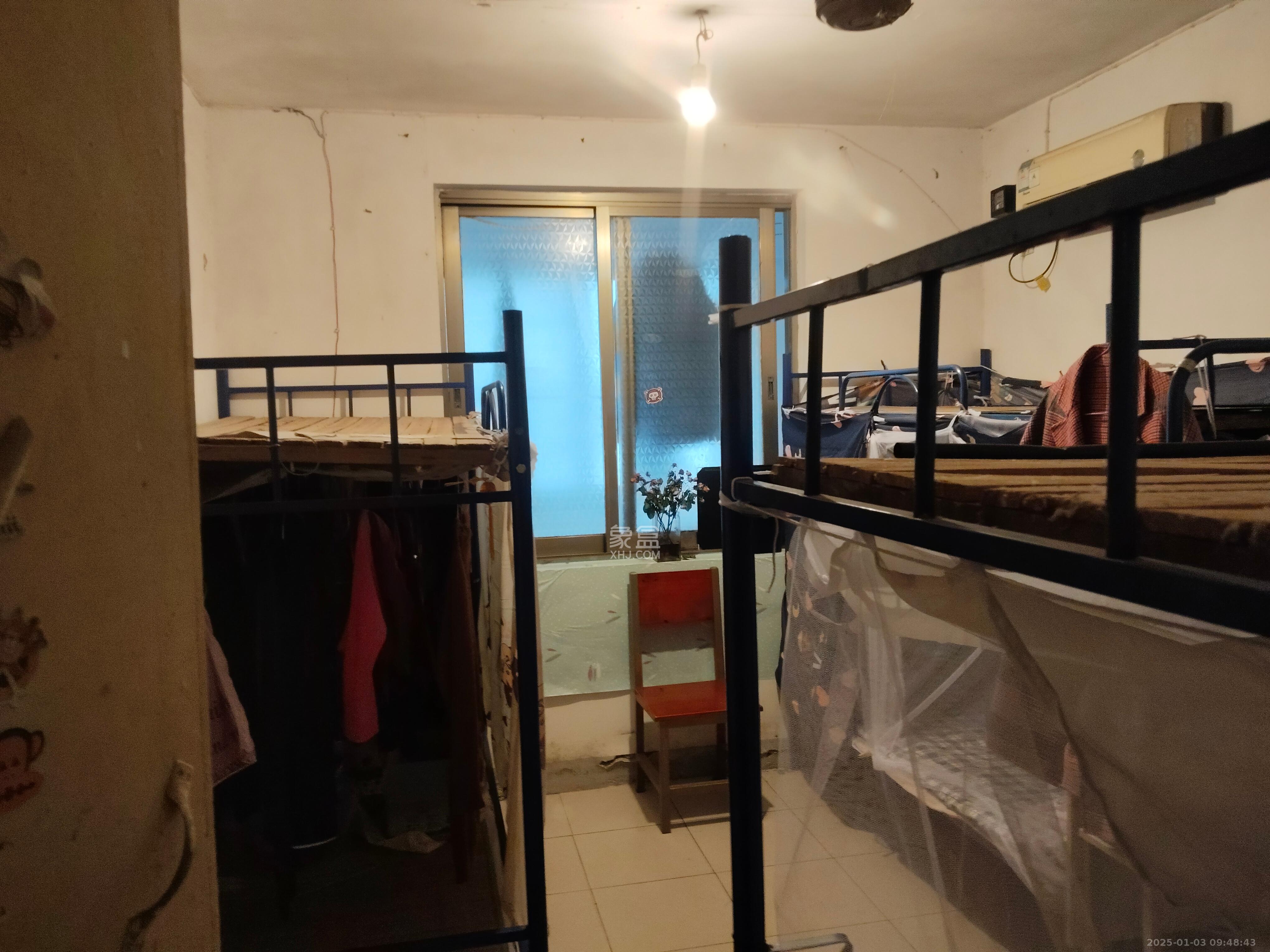 中南石油局宿舍 3室1厅1卫 1800.0元/月 中南石油局宿舍 3室1厅1卫 1800.0元/月室内图