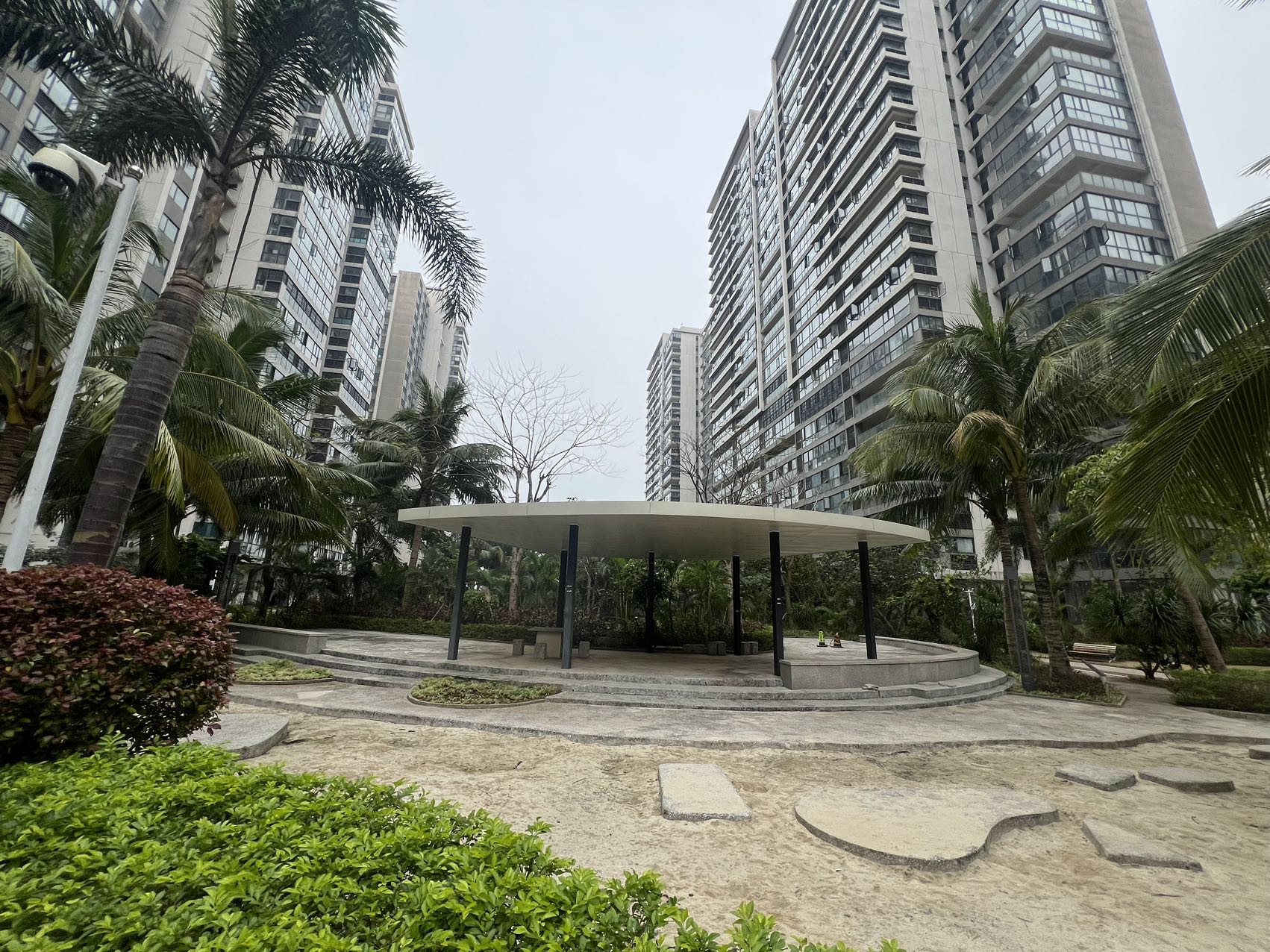 海南金地自在城  3室2厅2卫    118.0万 海南金地自在城  3室2厅2卫    118.0万小区图