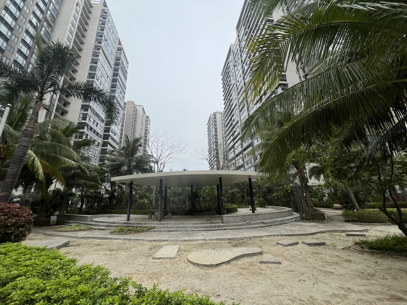 海南金地自在城  3室2厅2卫    118.0万 海南金地自在城  3室2厅2卫    118.0万小区图