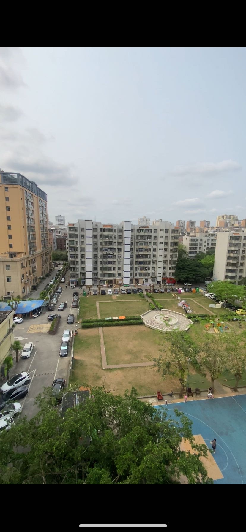 凤翔新村 3室2厅1卫 99.0万 凤翔新村 3室2厅1卫 99.0万客厅