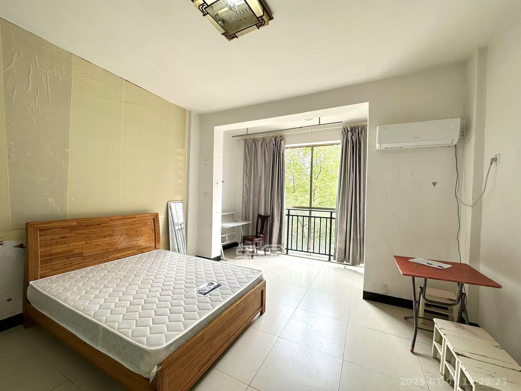 锦绣世家 1室1厅1卫 900.0元/月 锦绣世家 1室1厅1卫 900.0元/月室内图