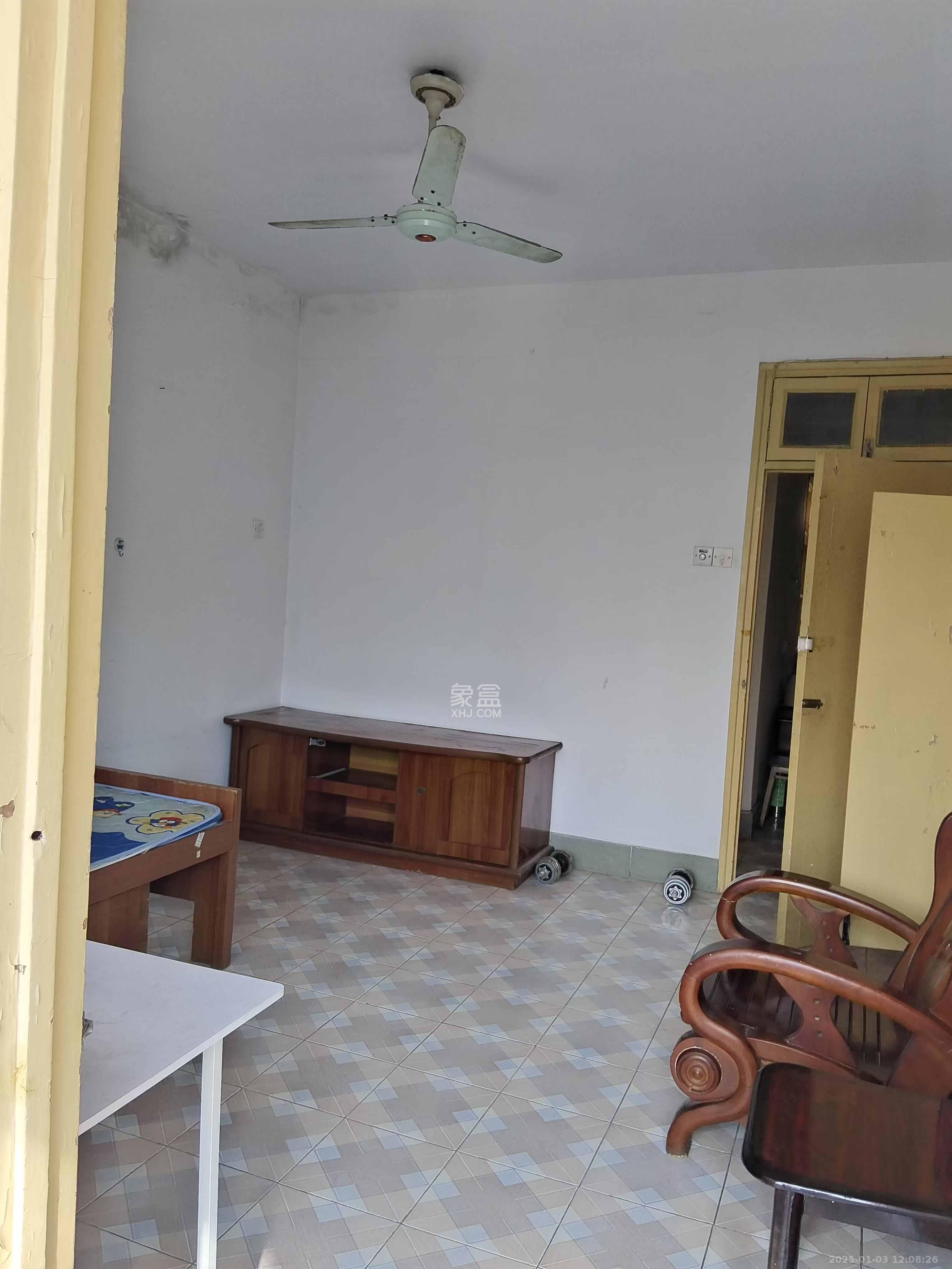 湘雅医学院(湘雅附一北院) 3室1厅1卫 2000.0元/月 湘雅医学院(湘雅附一北院) 3室1厅1卫 2000.0元/月室内图