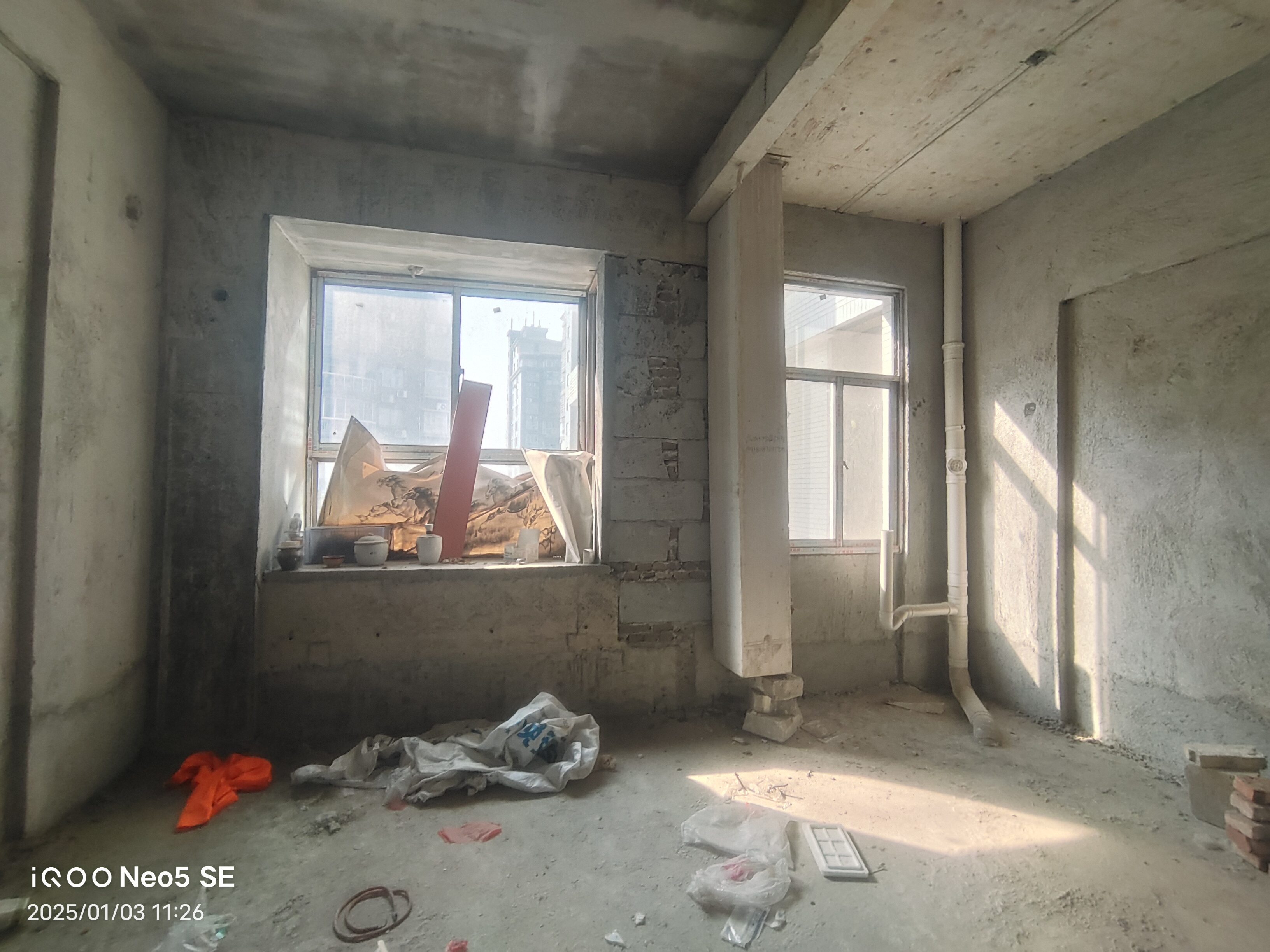 龙一星城 3室2厅2卫 54.8万 龙一星城 3室2厅2卫 54.8万客厅