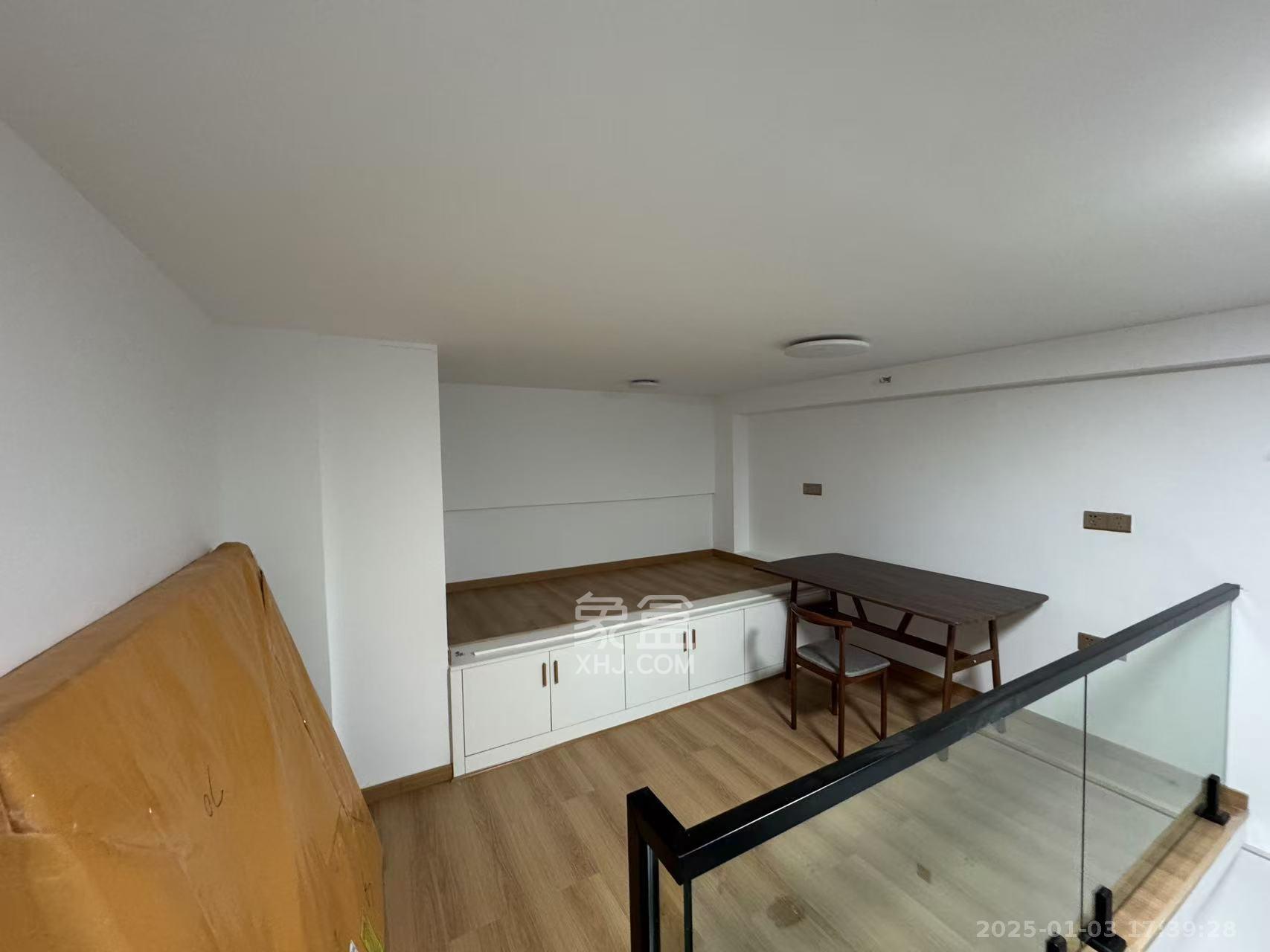 卓越中寰 1室0厅0卫 2500.0元/月 卓越中寰 1室0厅0卫 2500.0元/月室内图