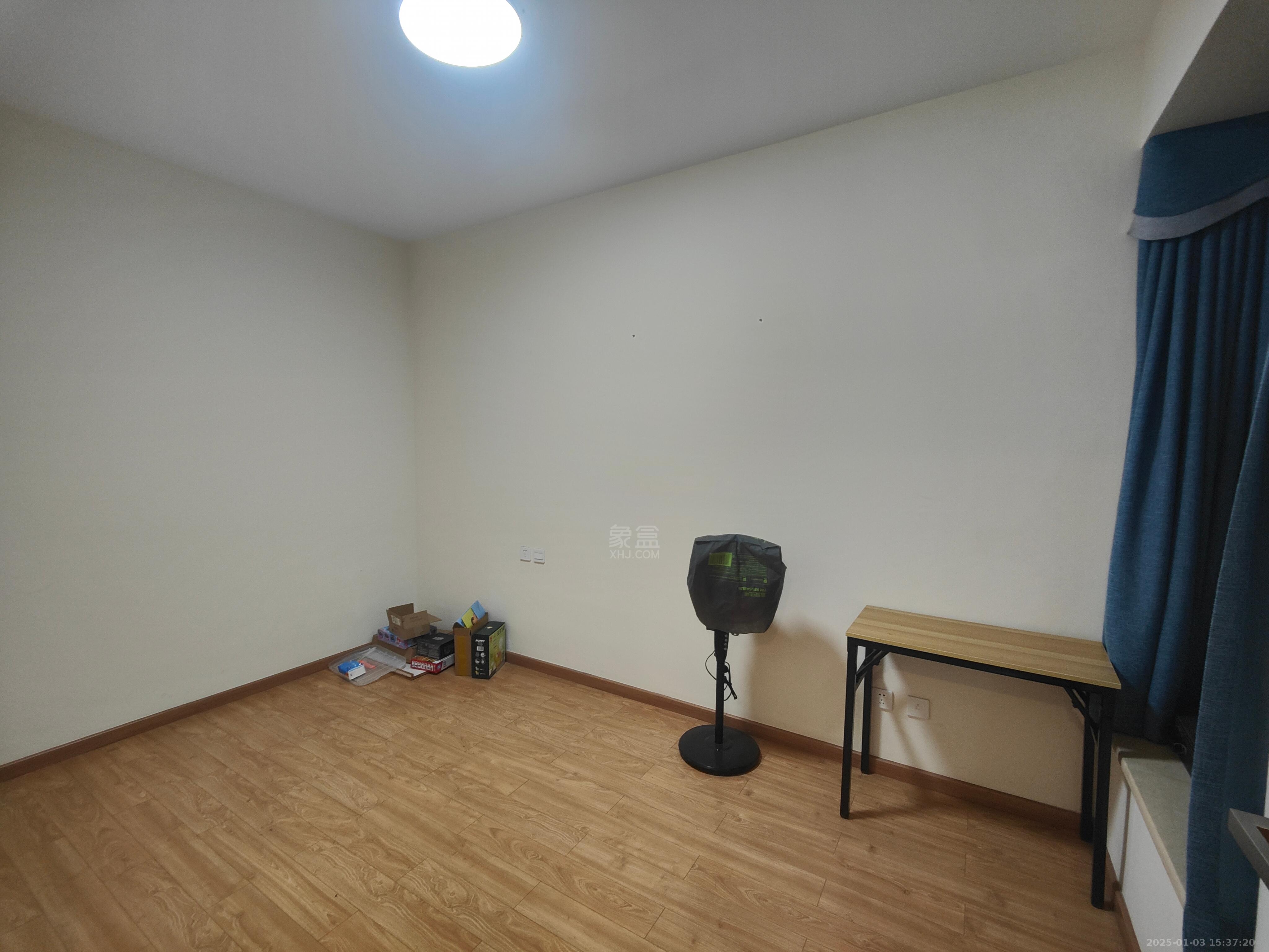 晋合湘水湾三期 3室2厅2卫 2000.0元/月 晋合湘水湾三期 3室2厅2卫 2000.0元/月室内图