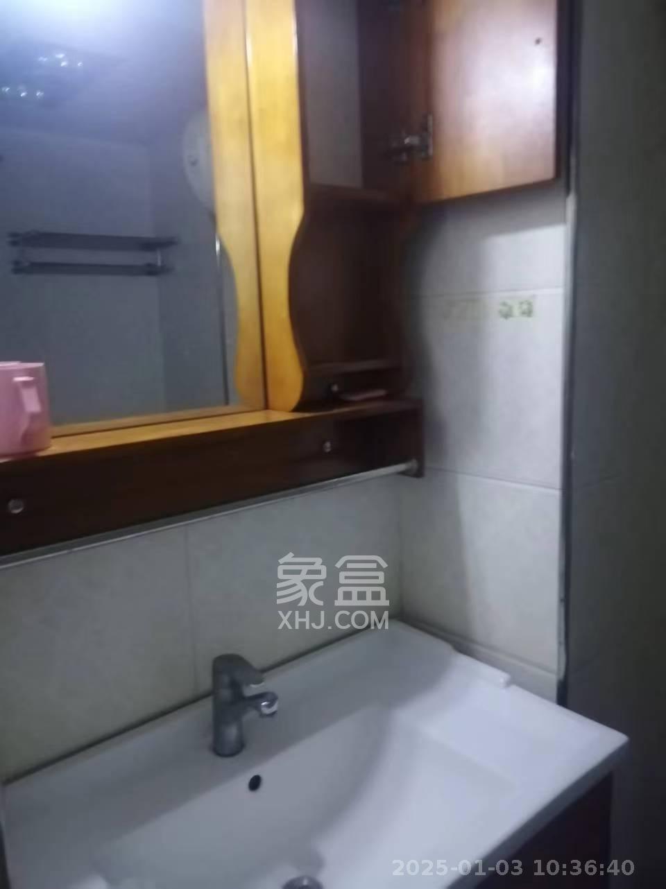 恒万西溪里  1室1厅1卫   1600.00元/月室内图